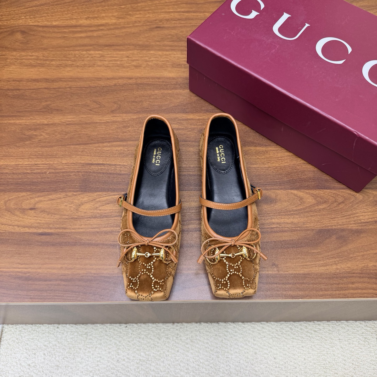 Gucci Women Shoes