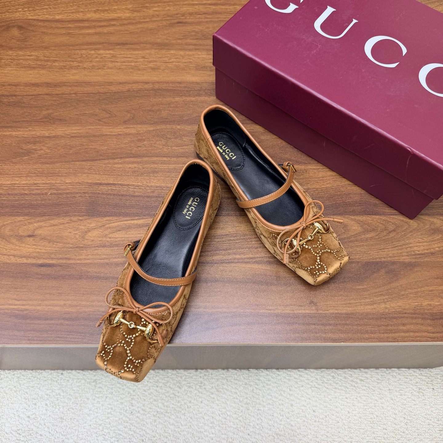 Gucci Women Shoes