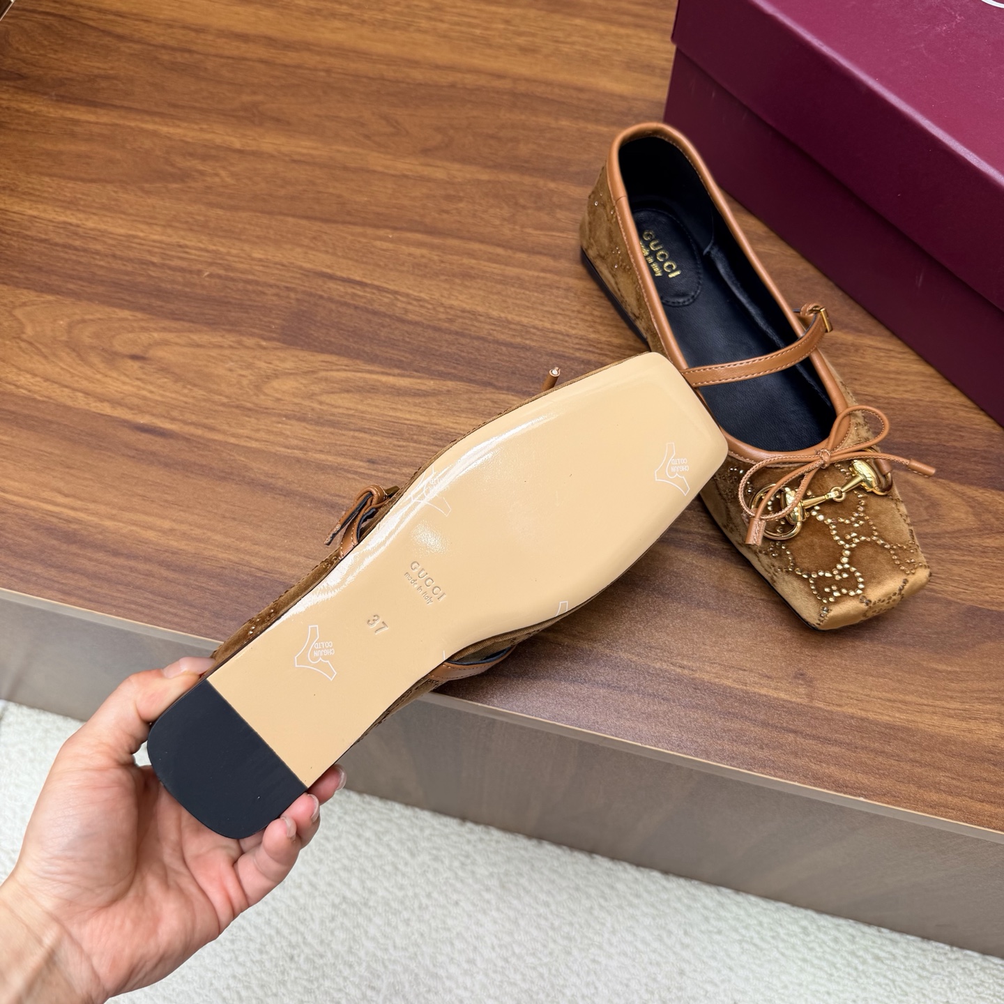 Gucci Women Shoes