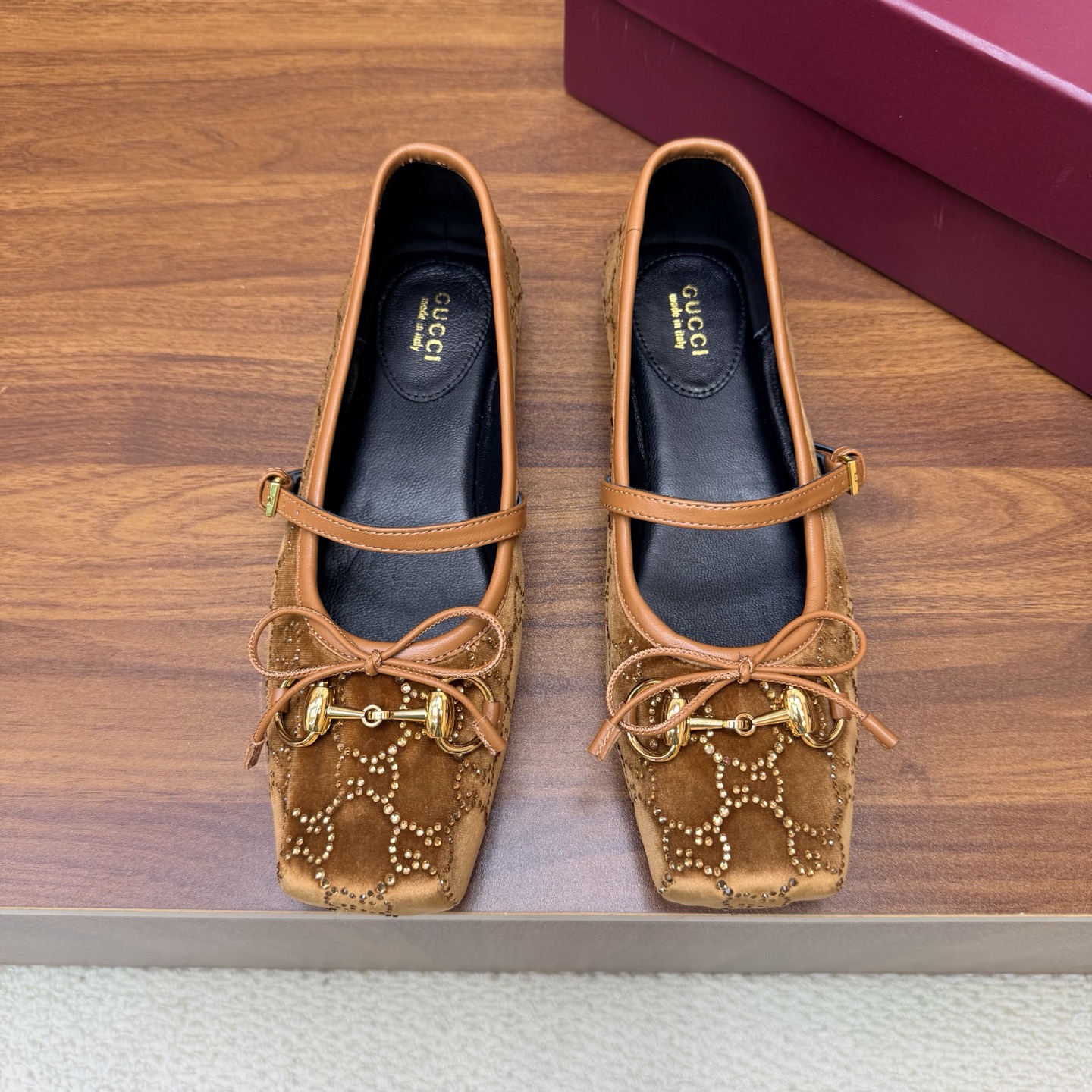 Gucci Women Shoes