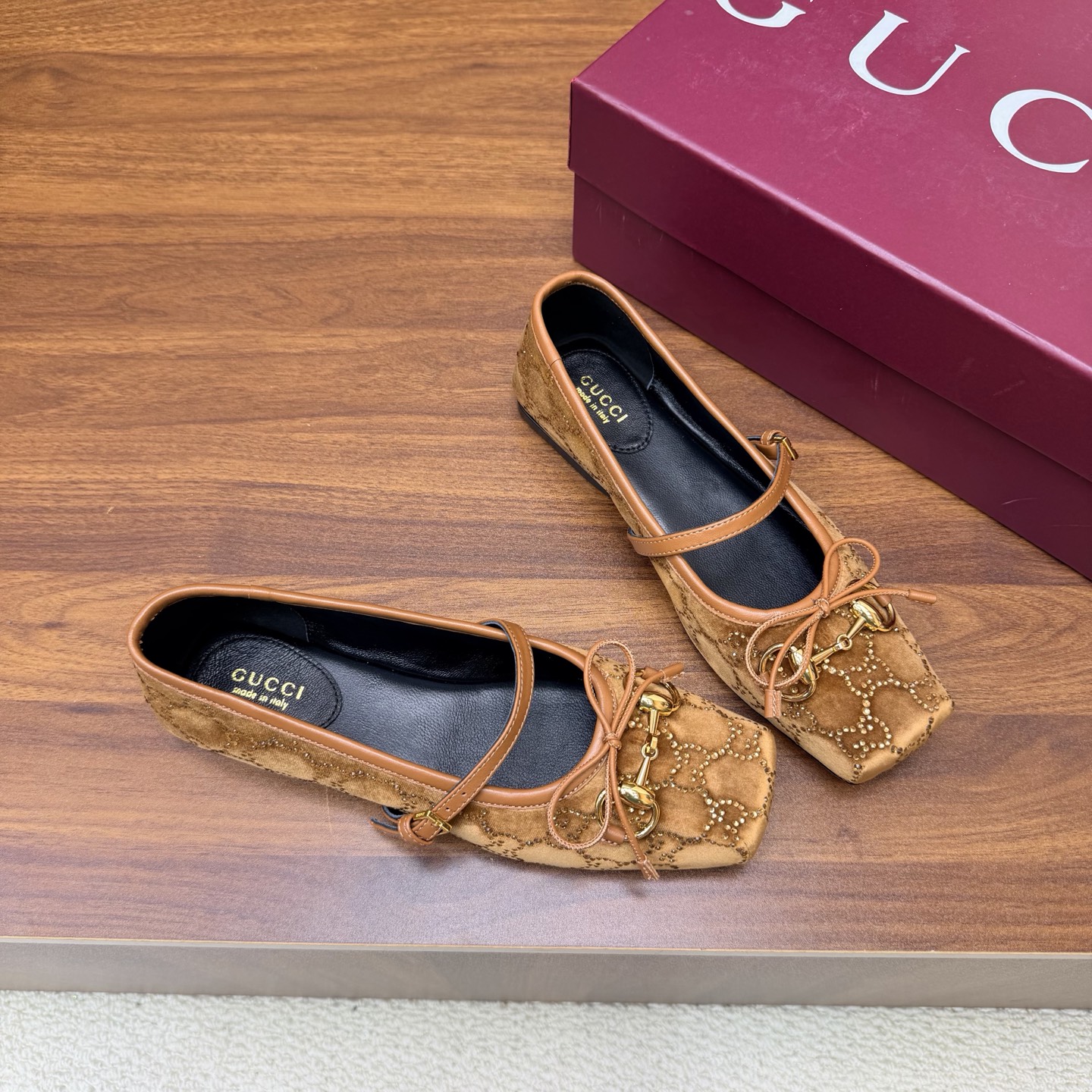 Gucci Women Shoes