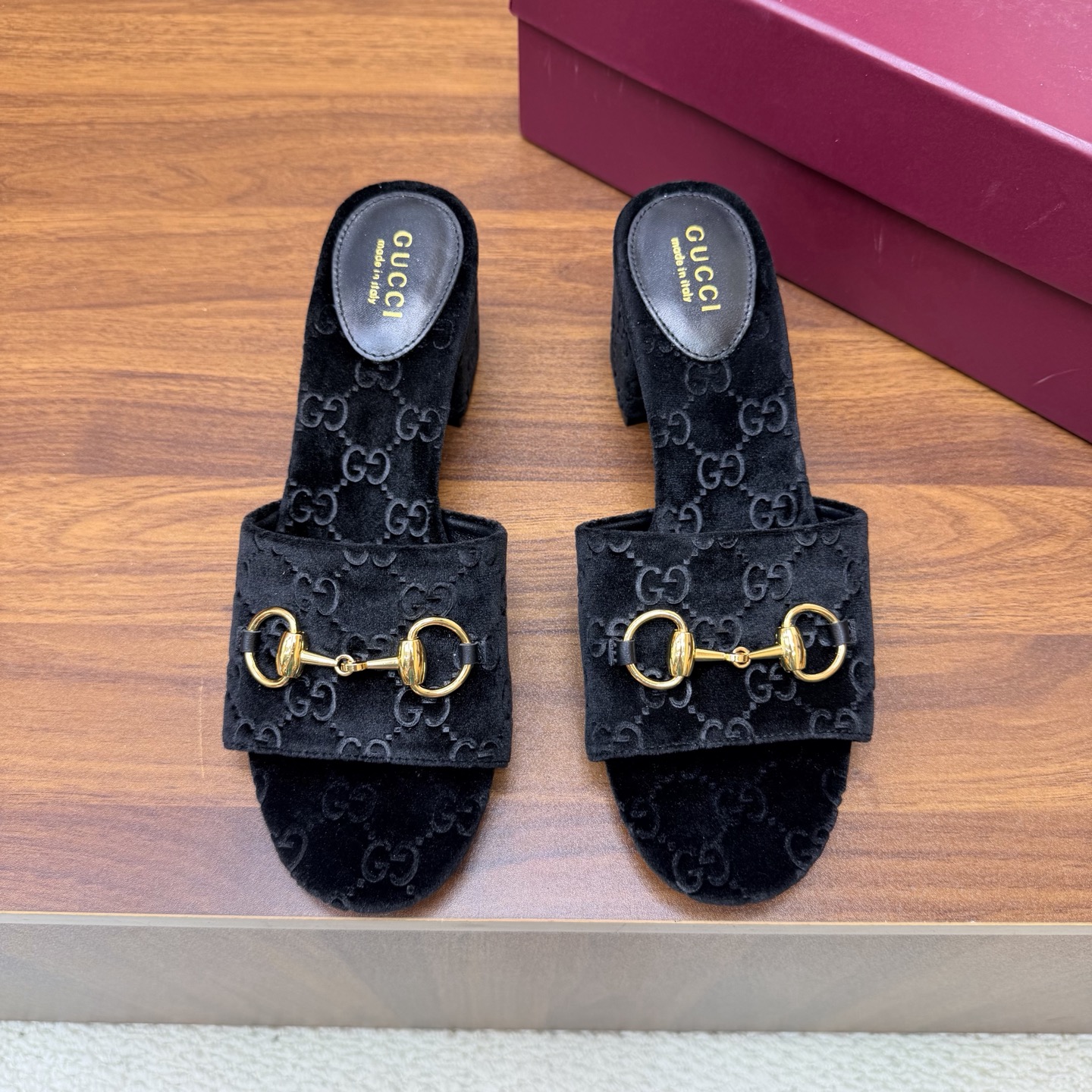 Gucci Slides