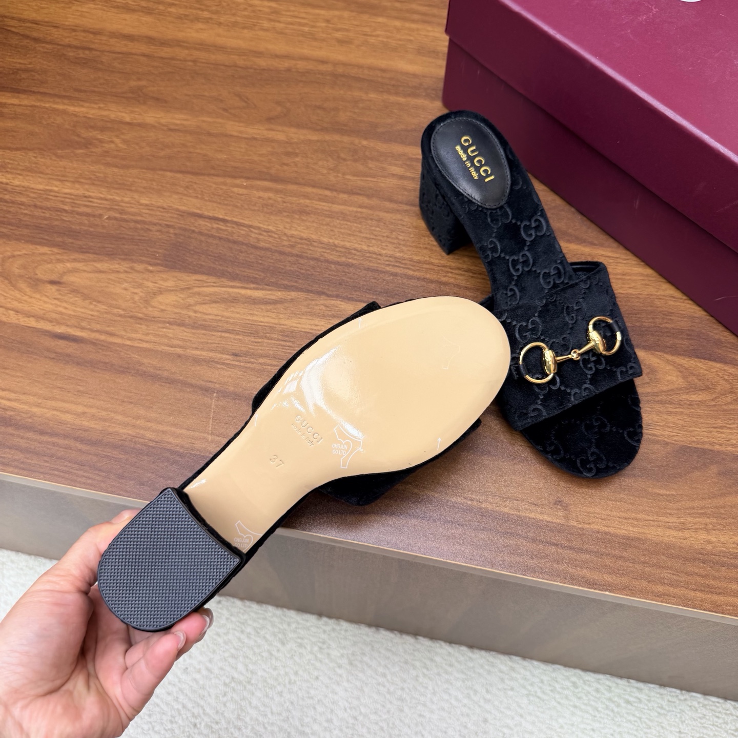 Gucci Slides