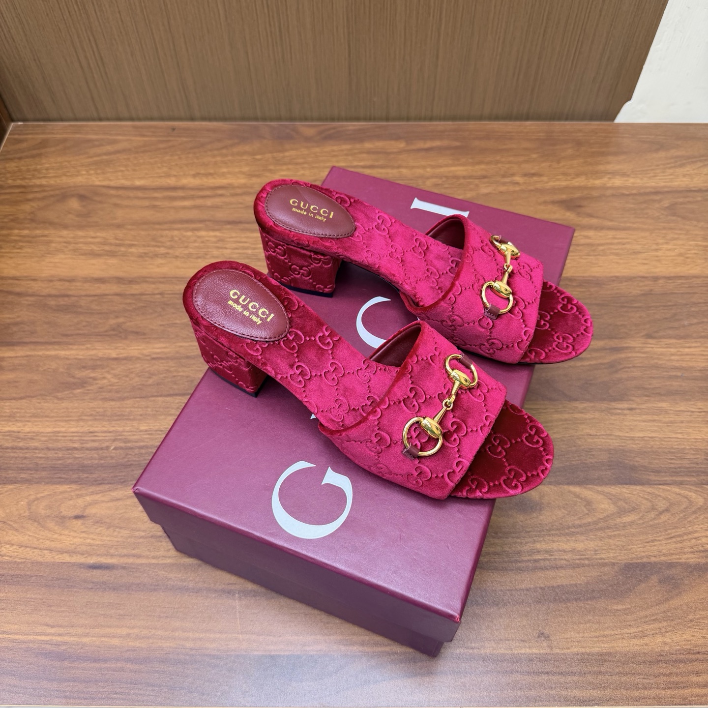 Gucci Slides