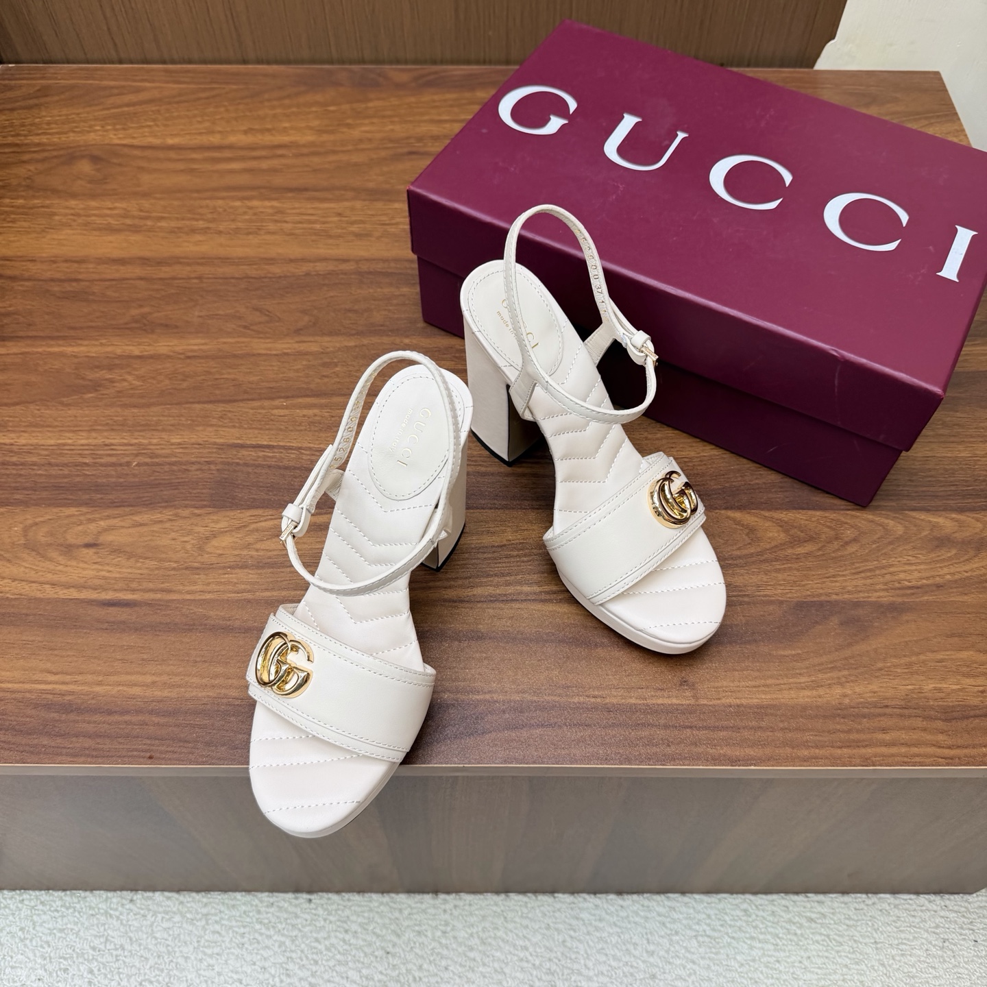 Gucci Sandals