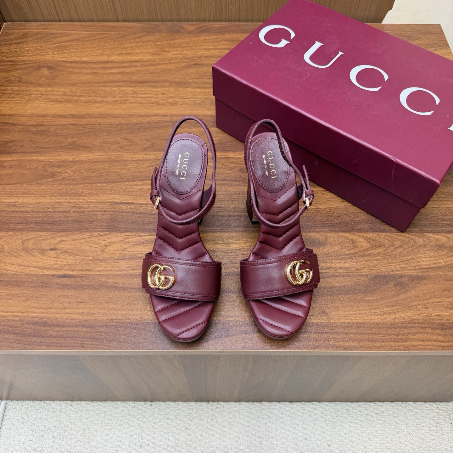 Gucci Sandals