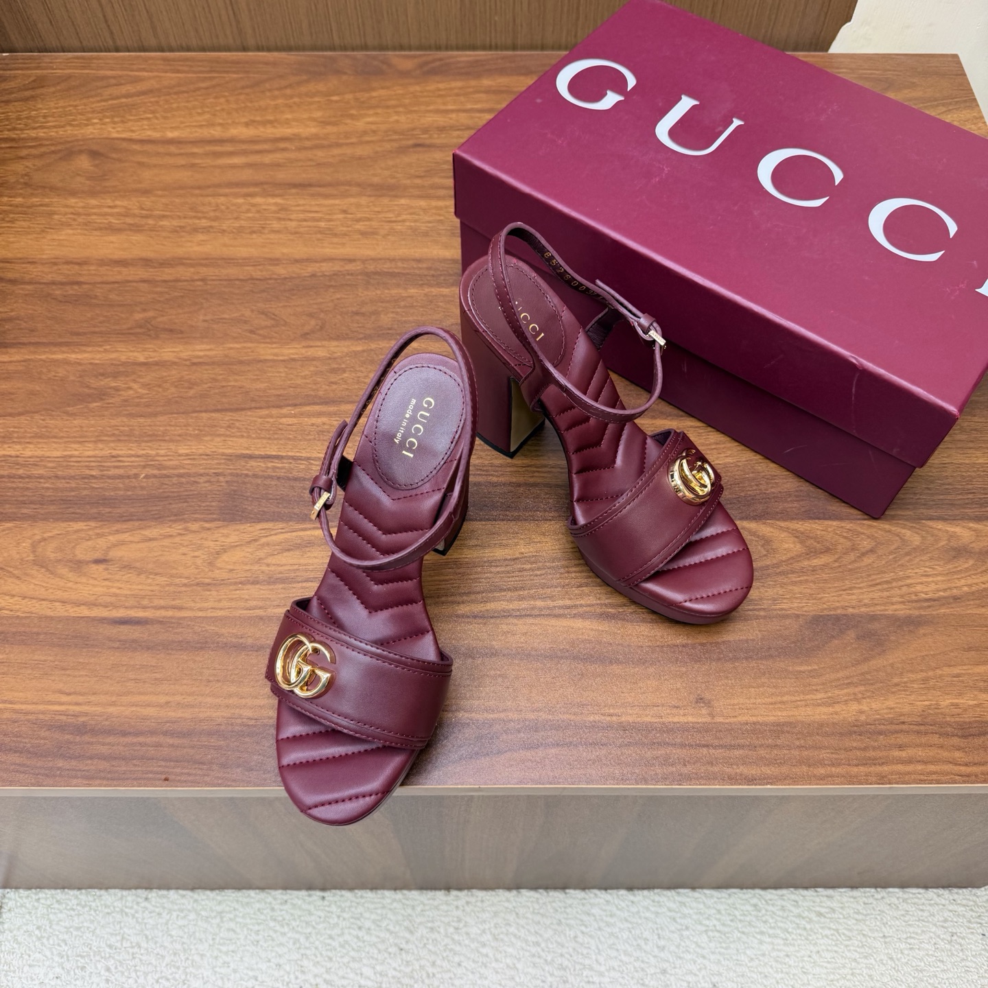 Gucci Sandals