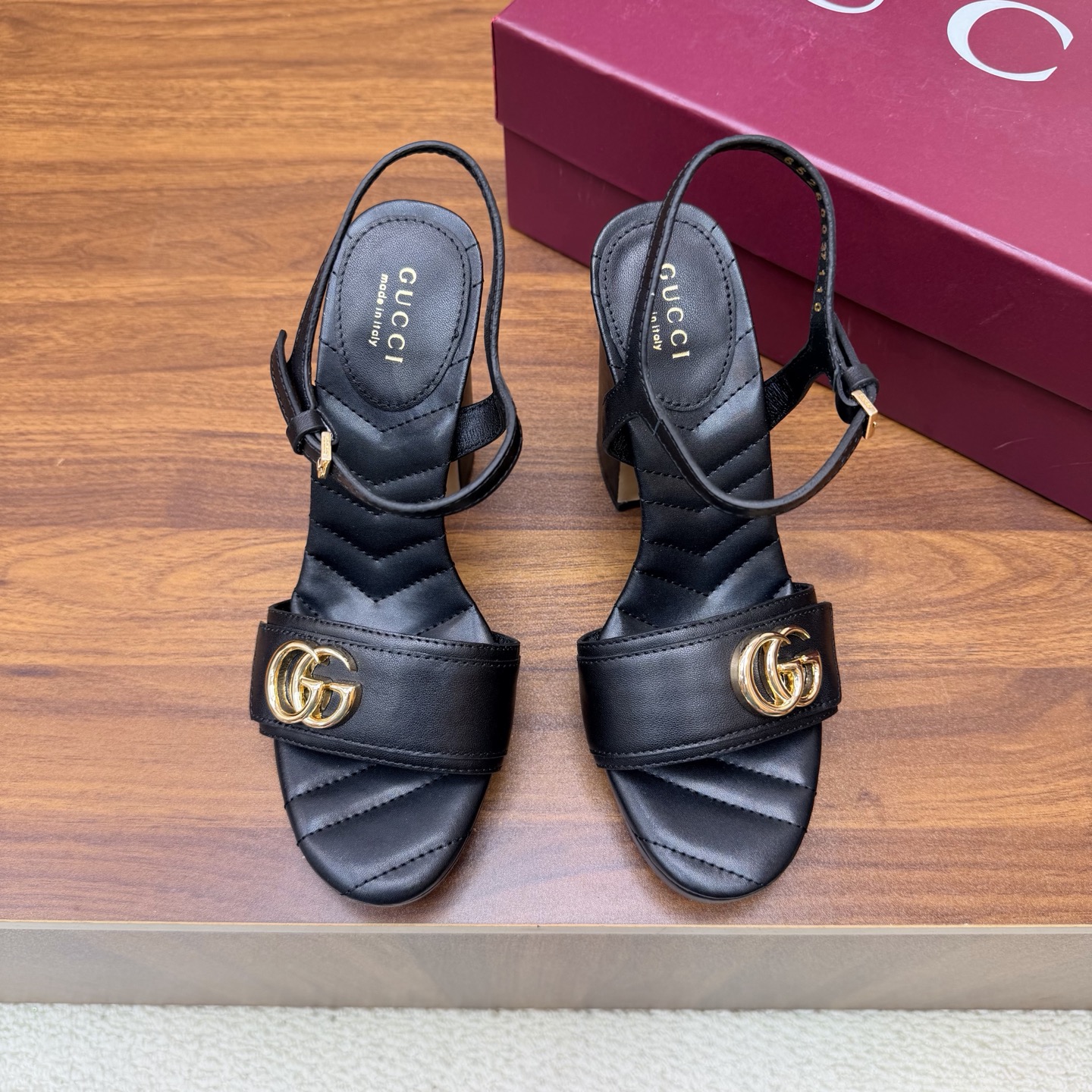 Gucci Sandals