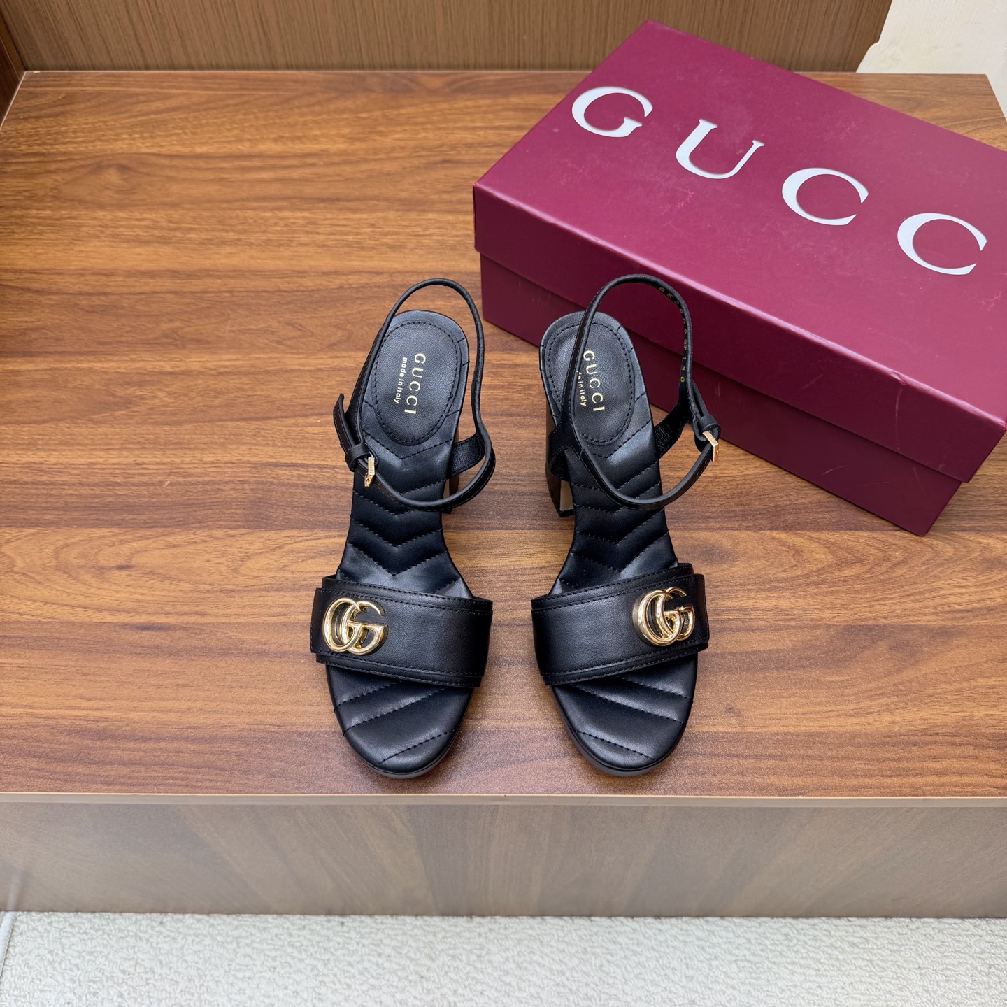 Gucci Sandals