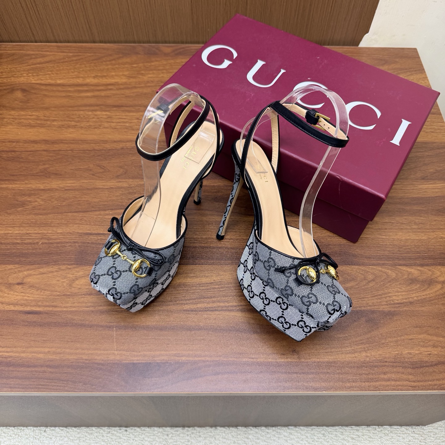 Gucci Heels