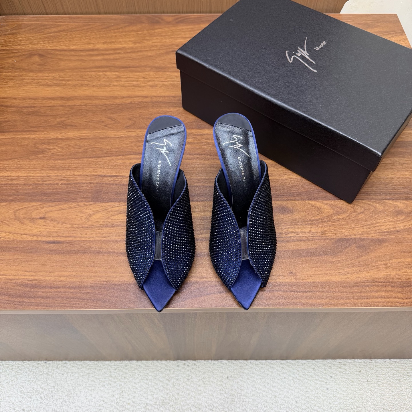 Designer Slides