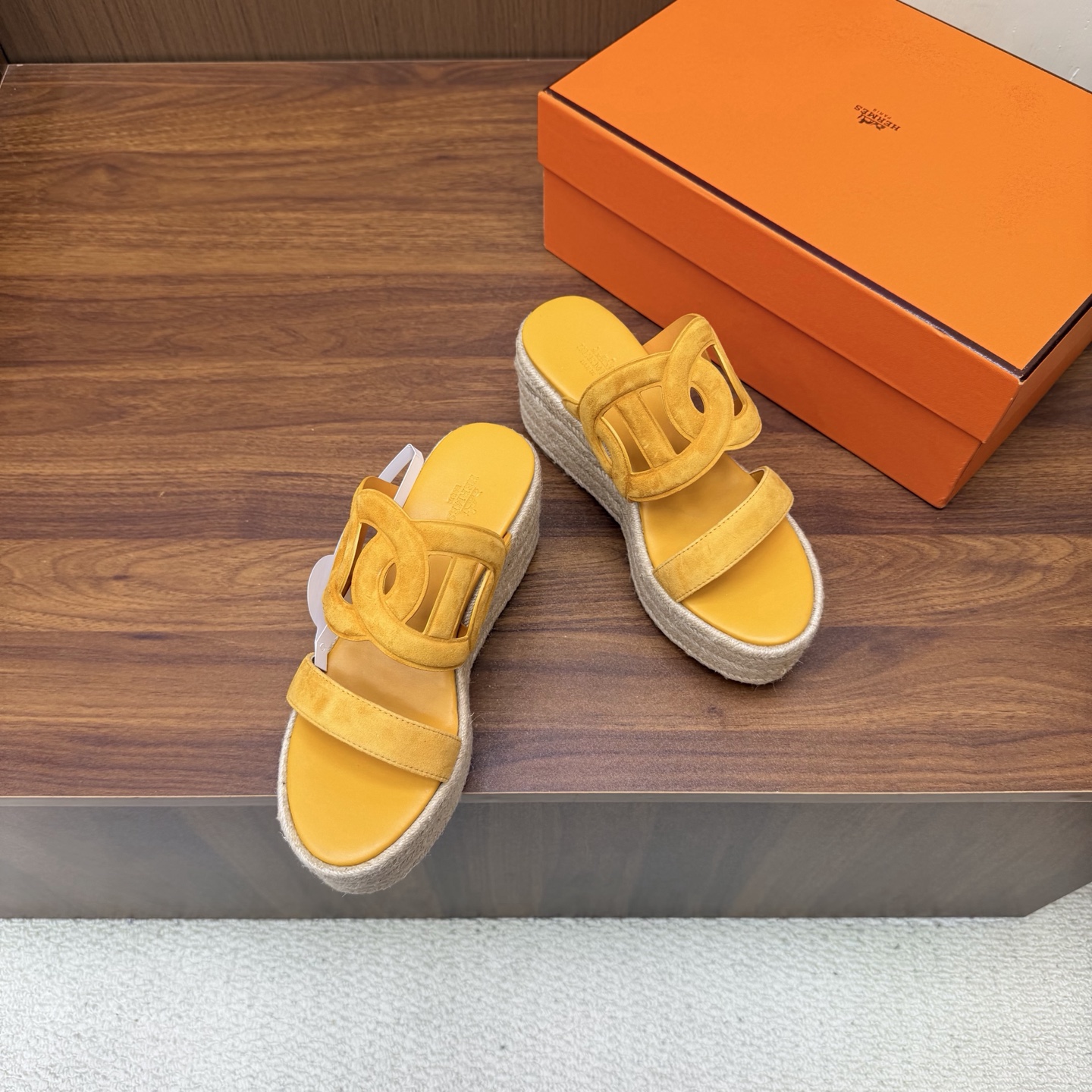 Hermes Slides