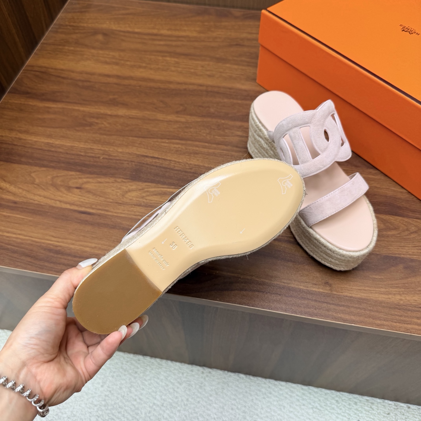 Hermes Slides