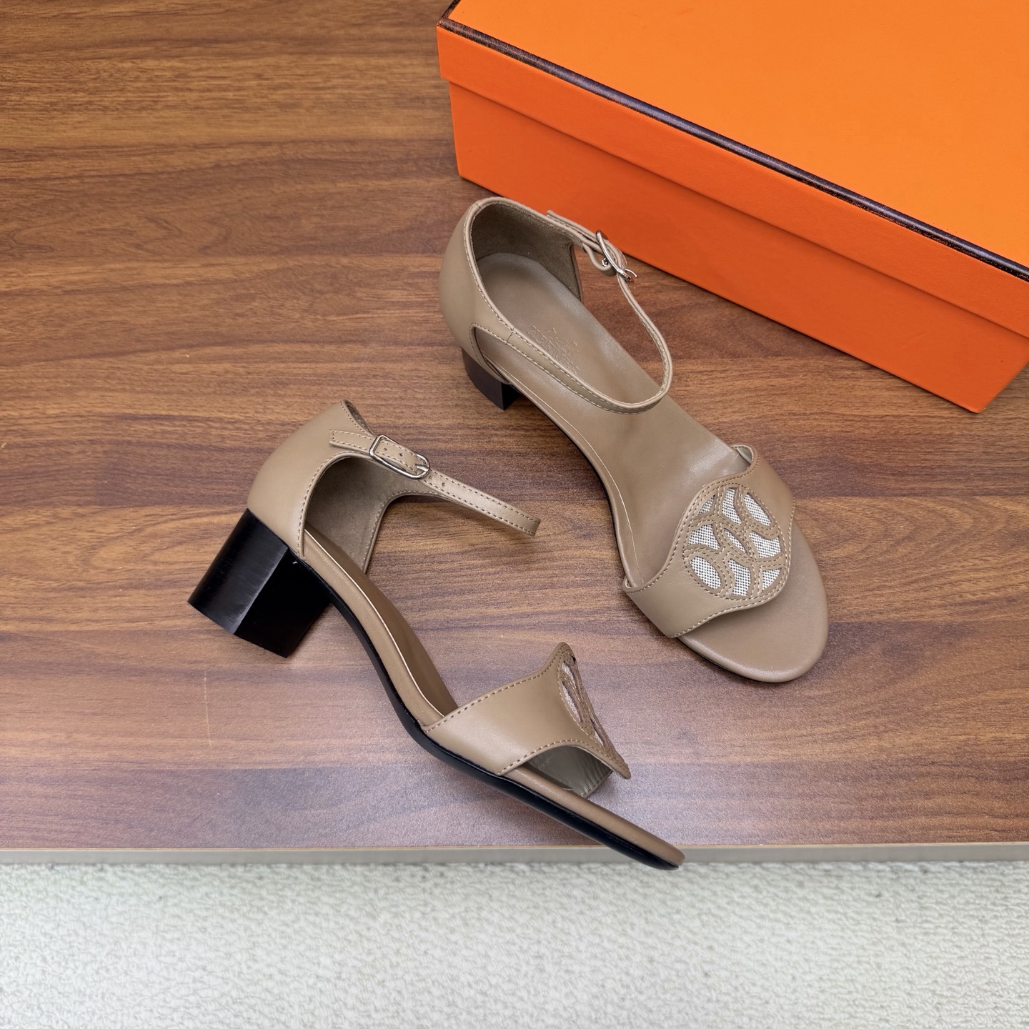 Hermes Sandals