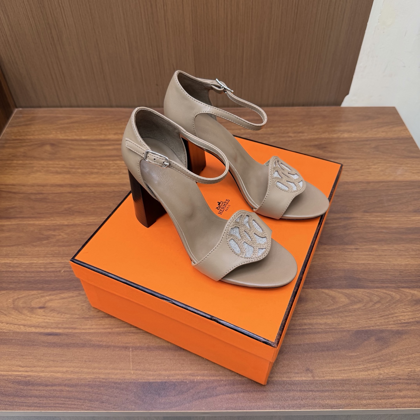 Hermes Sandals