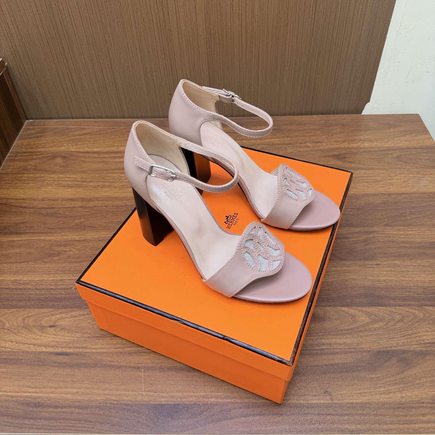Hermes Sandals