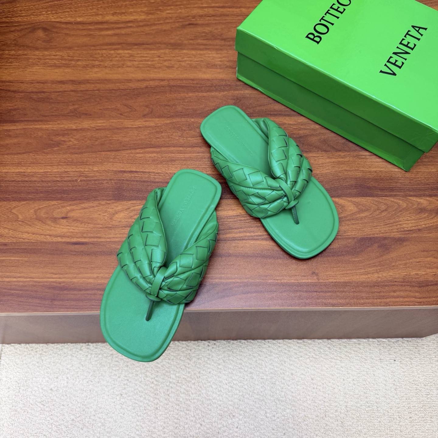 Bottega Veneta Slides