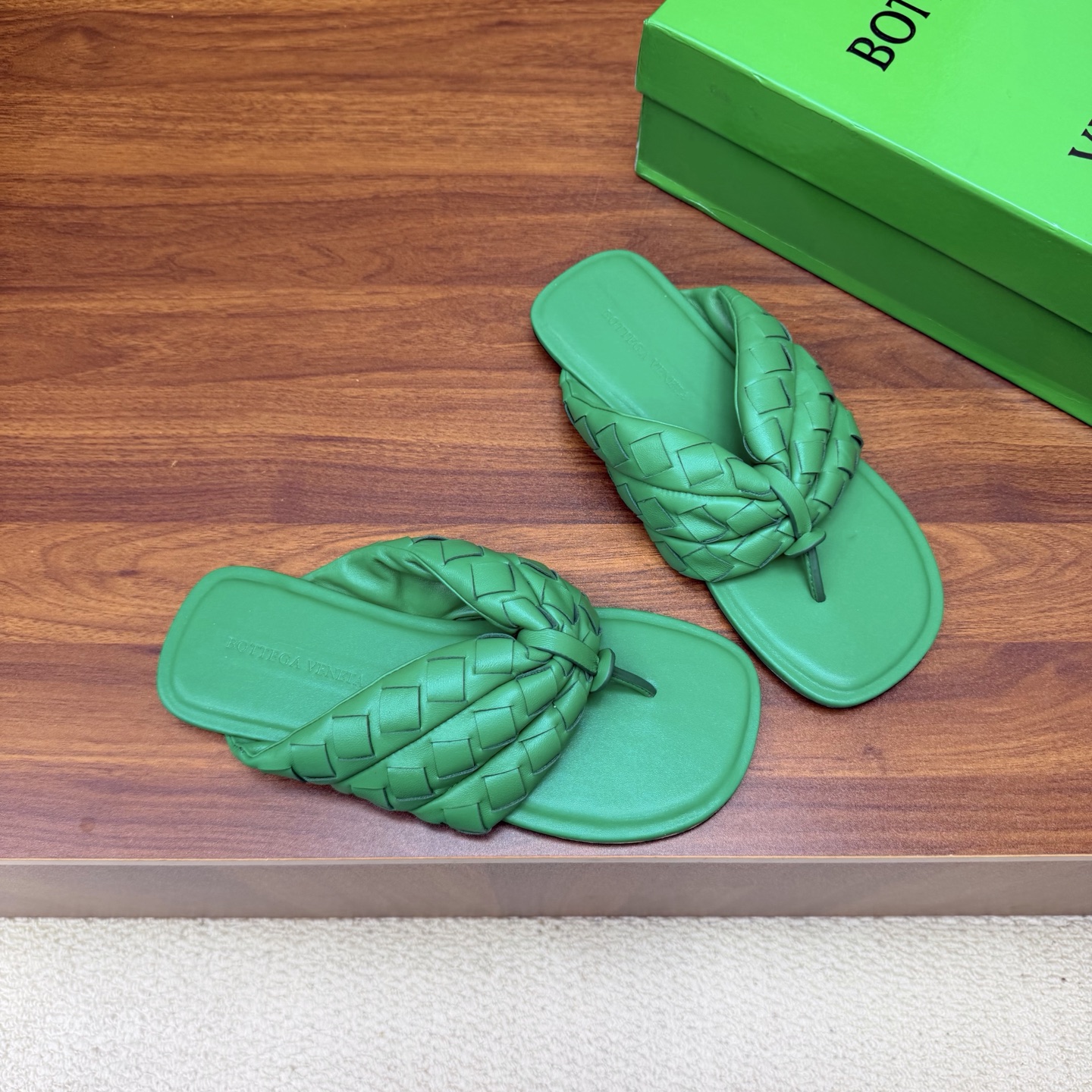 Bottega Veneta Slides