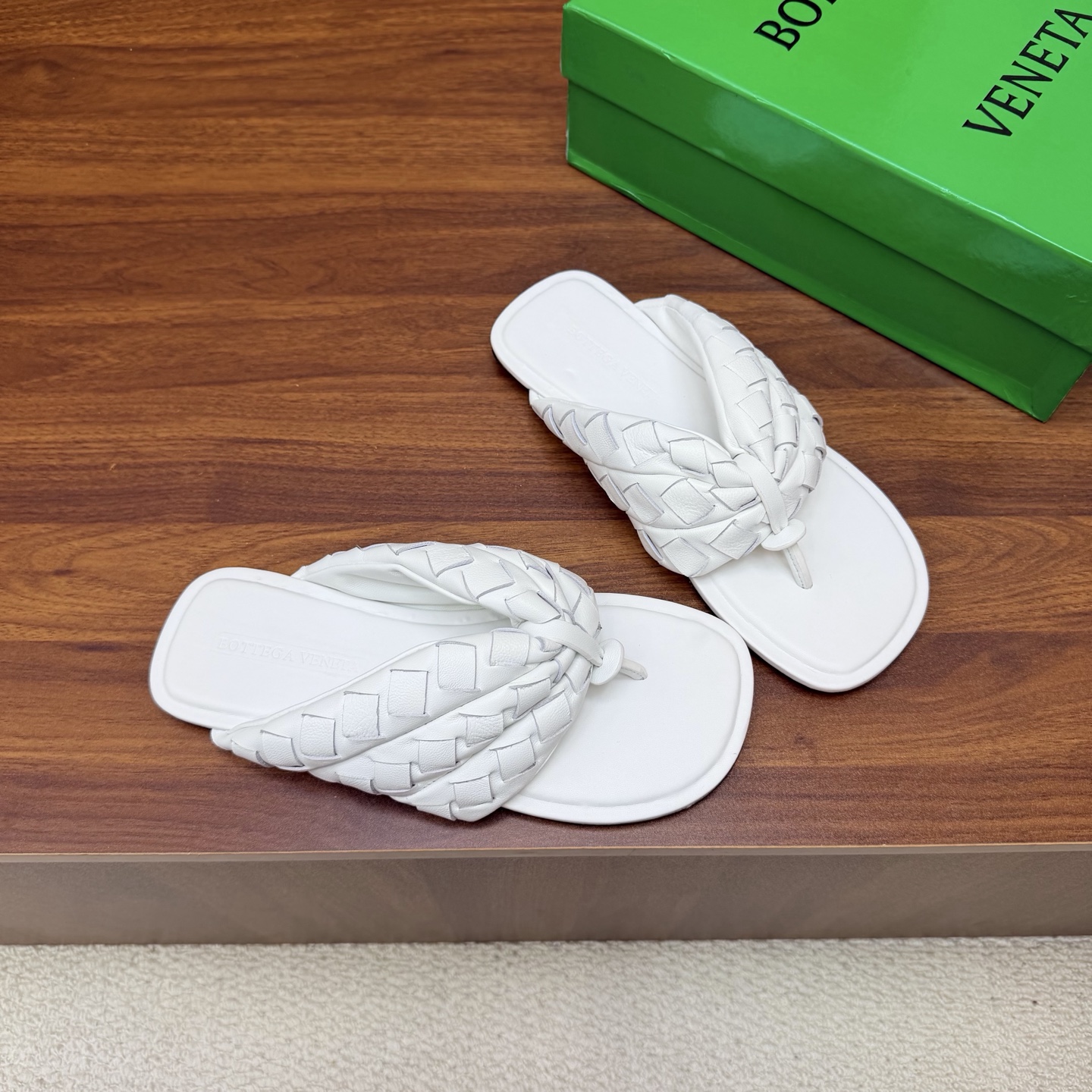 Bottega Veneta Slides