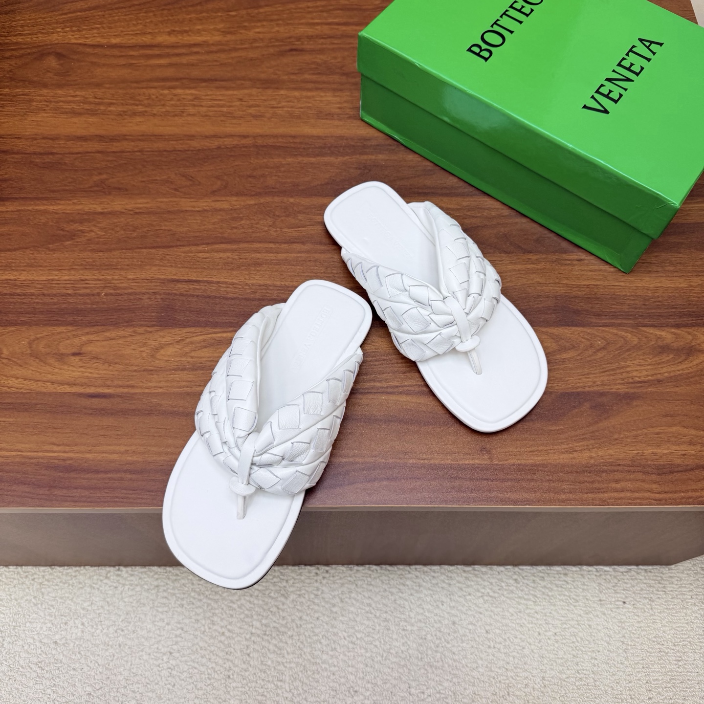 Bottega Veneta Slides