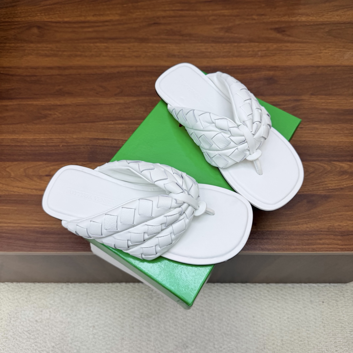 Bottega Veneta Slides