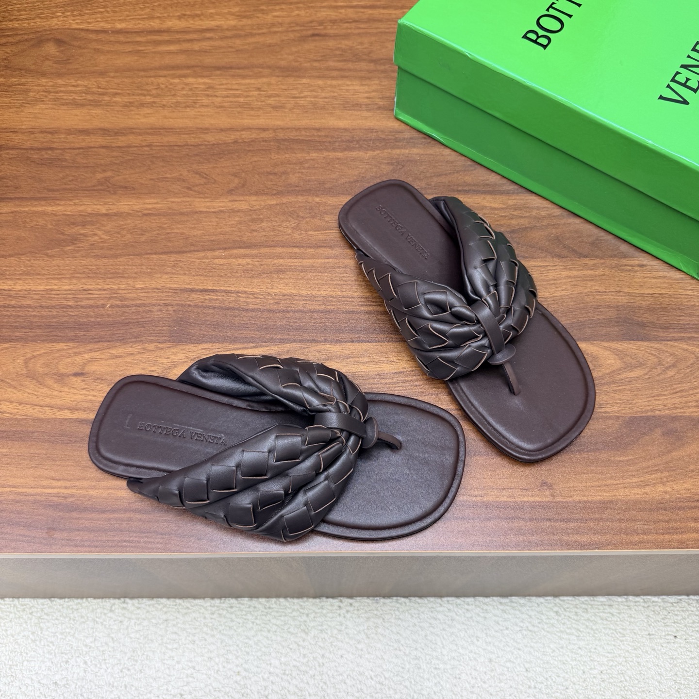 Bottega Veneta Slides