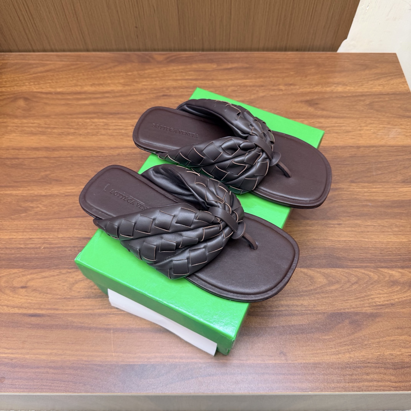 Bottega Veneta Slides