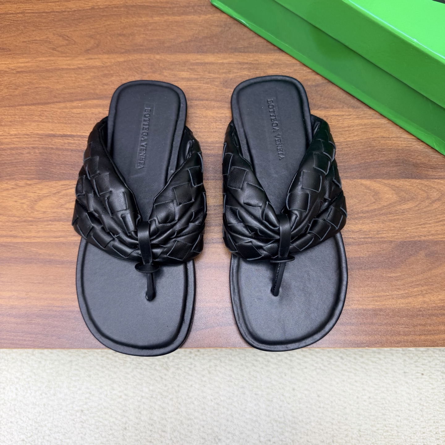Bottega Veneta Slides