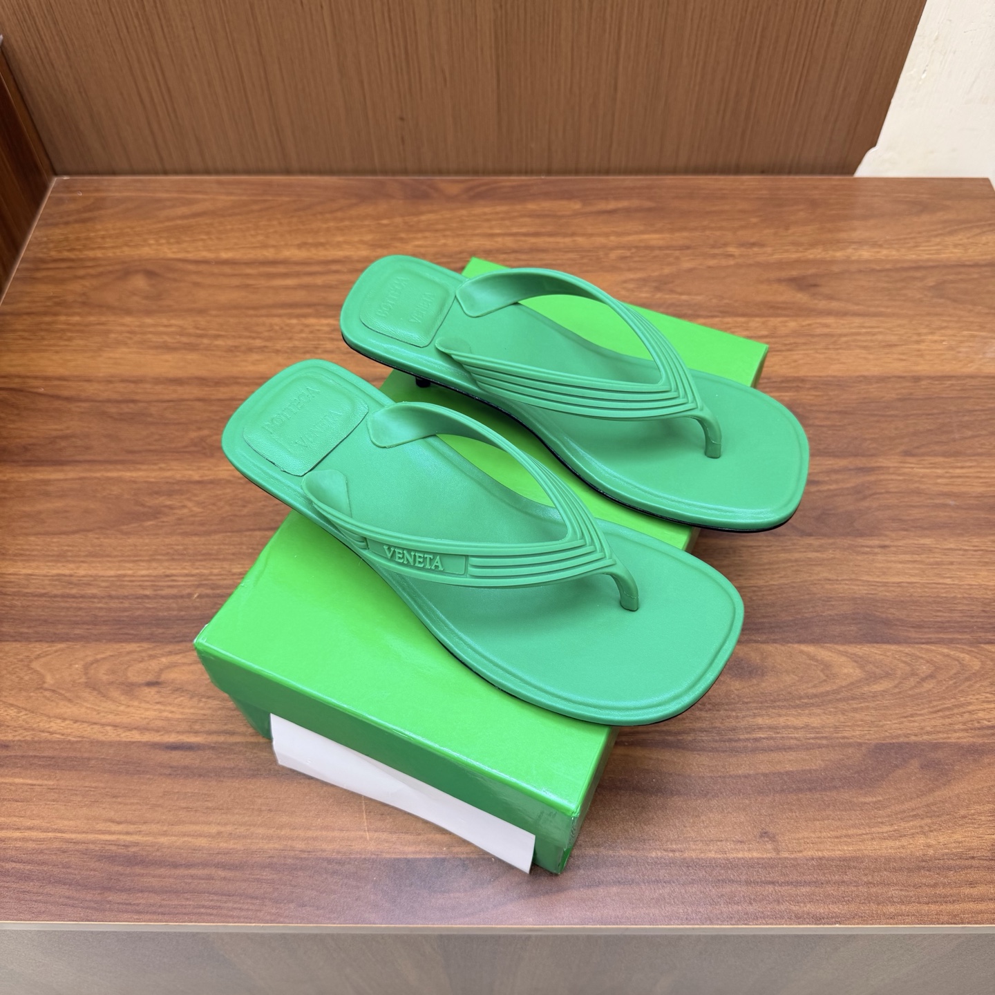 Bottega Veneta Slides