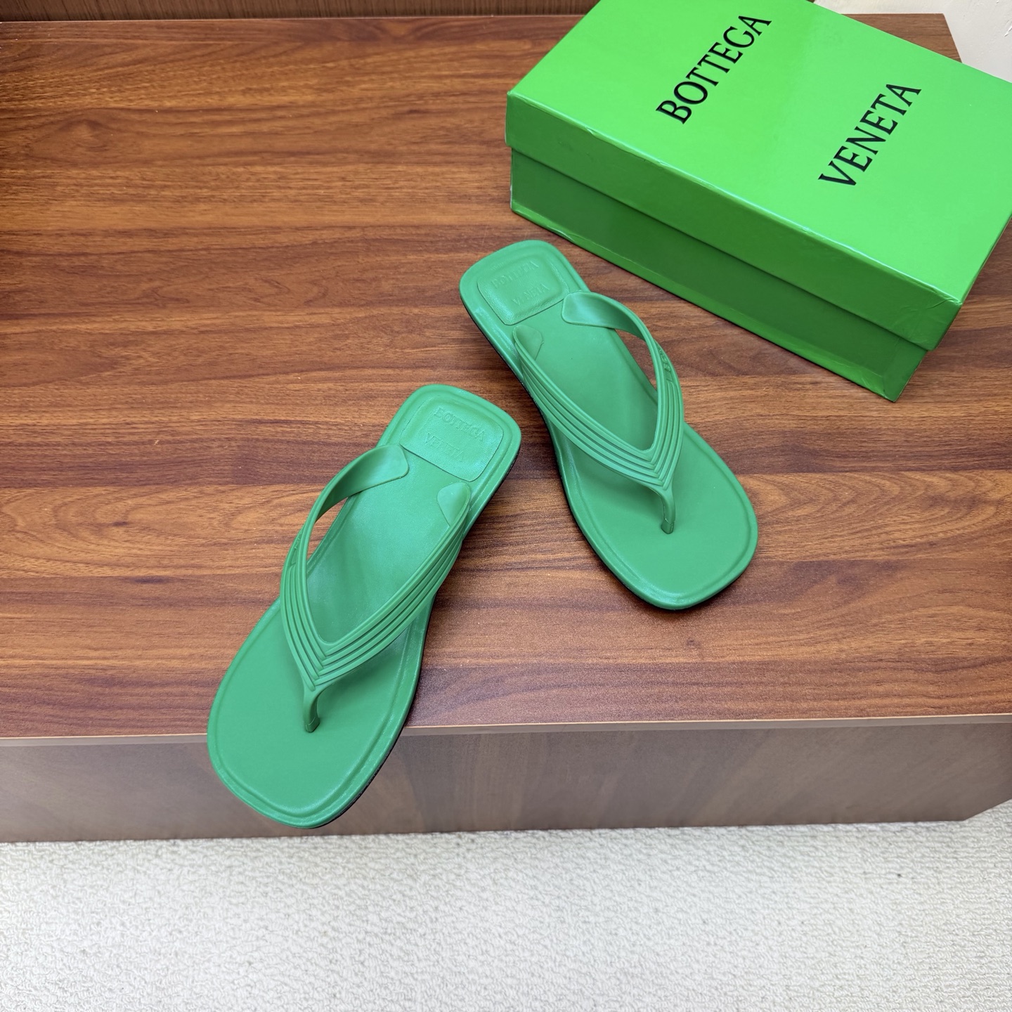 Bottega Veneta Slides