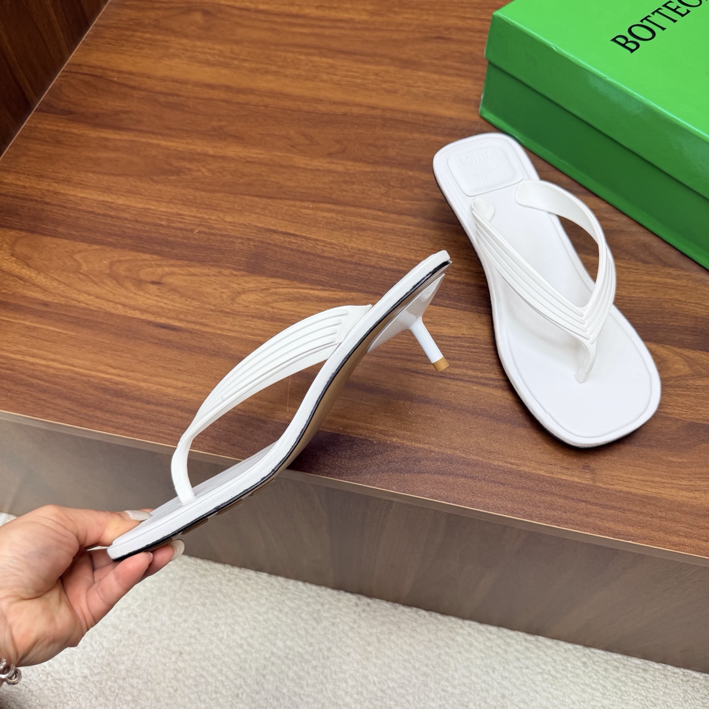 Bottega Veneta Slides