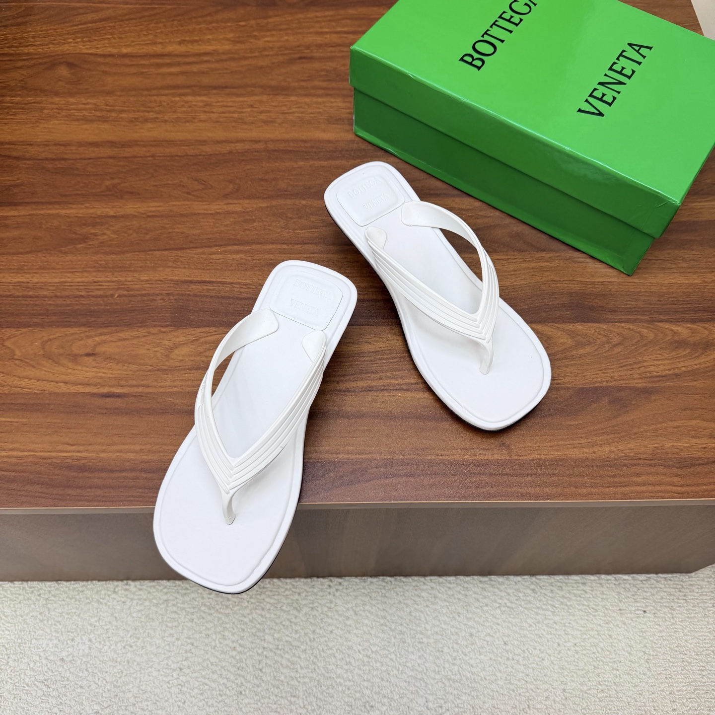 Bottega Veneta Slides