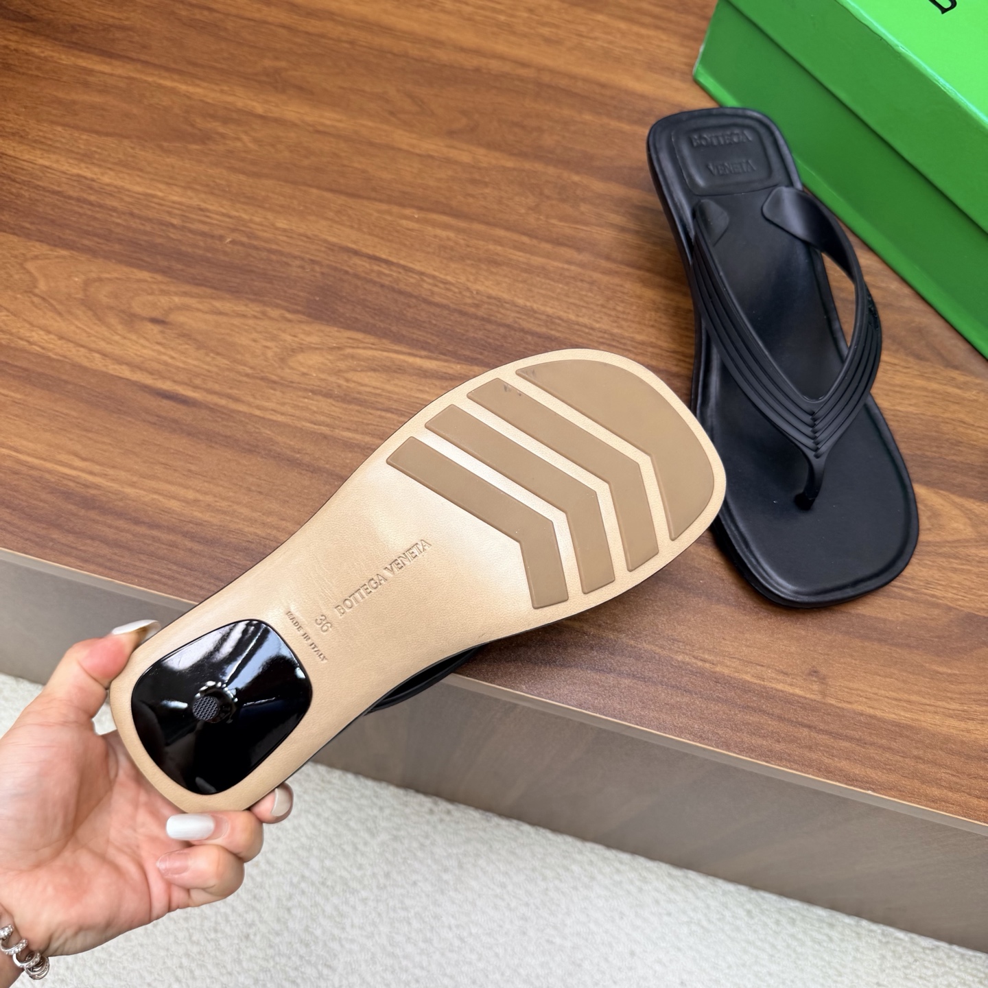 Bottega Veneta Slides
