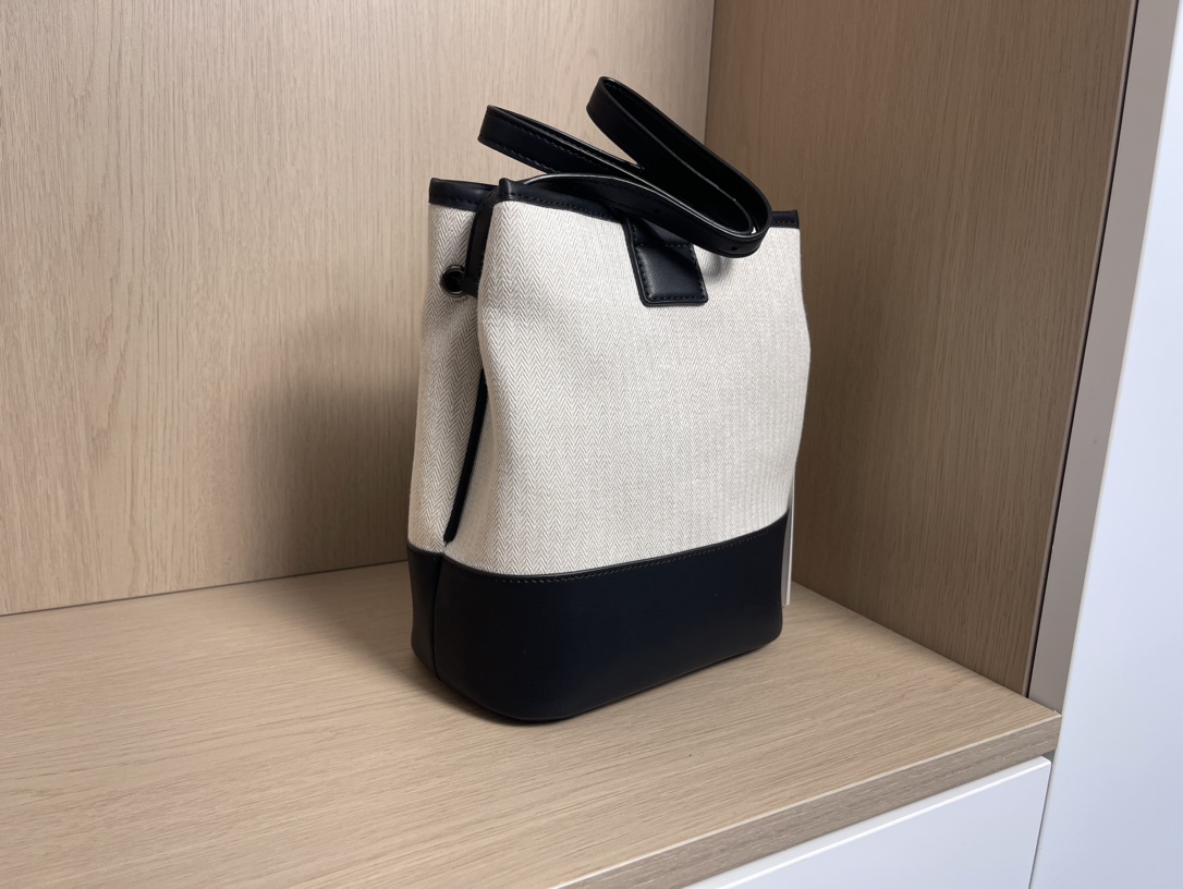 Bucket Bag - Comprehensive 2