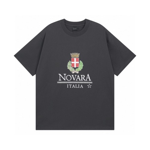 Novara Italia Graphic Print T-Shirt, Crew Neck Short Sleeve Tee 1 Novara Italia Graphic Print T-Shirt, Crew Neck Short Sleeve Tee