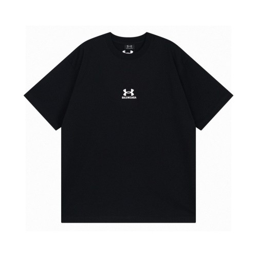 Balenciaga x Under Armour 2025SS Embroidered Short Sleeve T-Shirt 1 Balenciaga x Under Armour 2025SS Embroidered Short Sleeve T-Shirt
