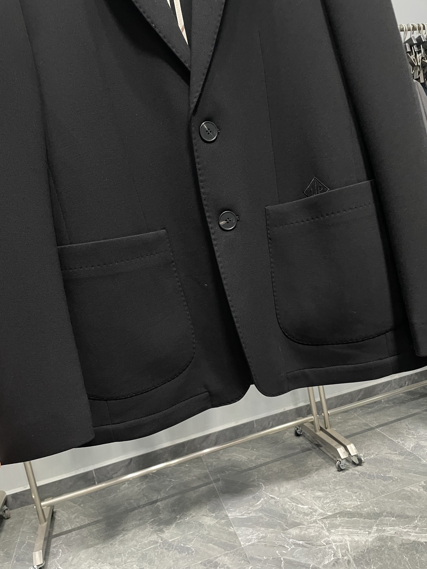 ～lP🆕75FW秋冬新款进口羊毛混纺翻领西服，男士经典两粒扣西装夹克外套！贸易公司渠道稀出，领先官网发售