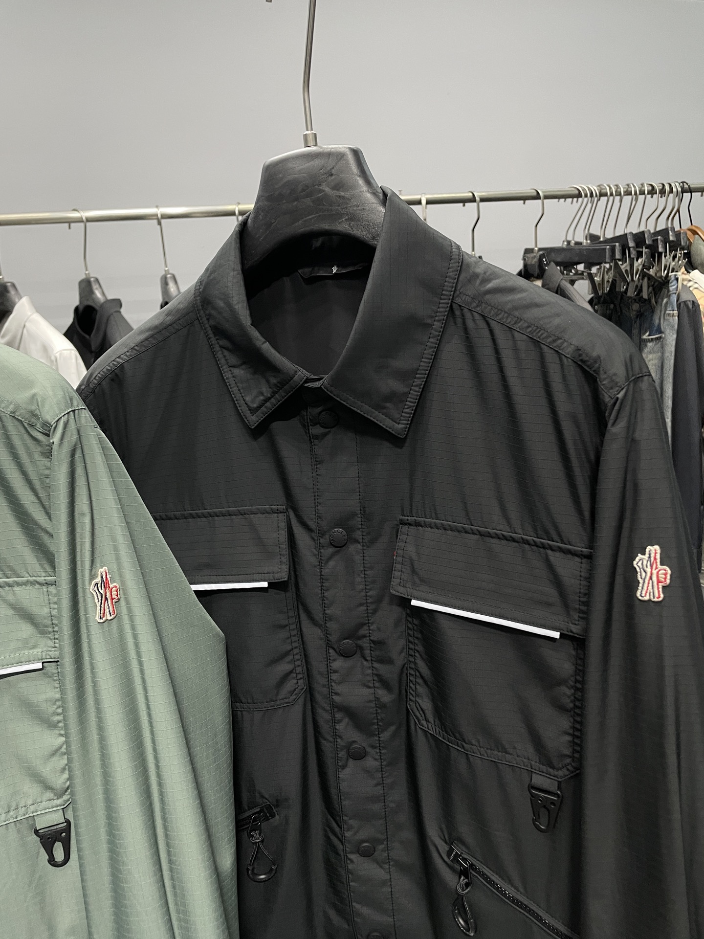 MOC25FW秋冬新款高密度尼龙防水衬衫式薄棉夹克，男士户外功能性登山系列夹克外套！贸易公司渠道稀出，同