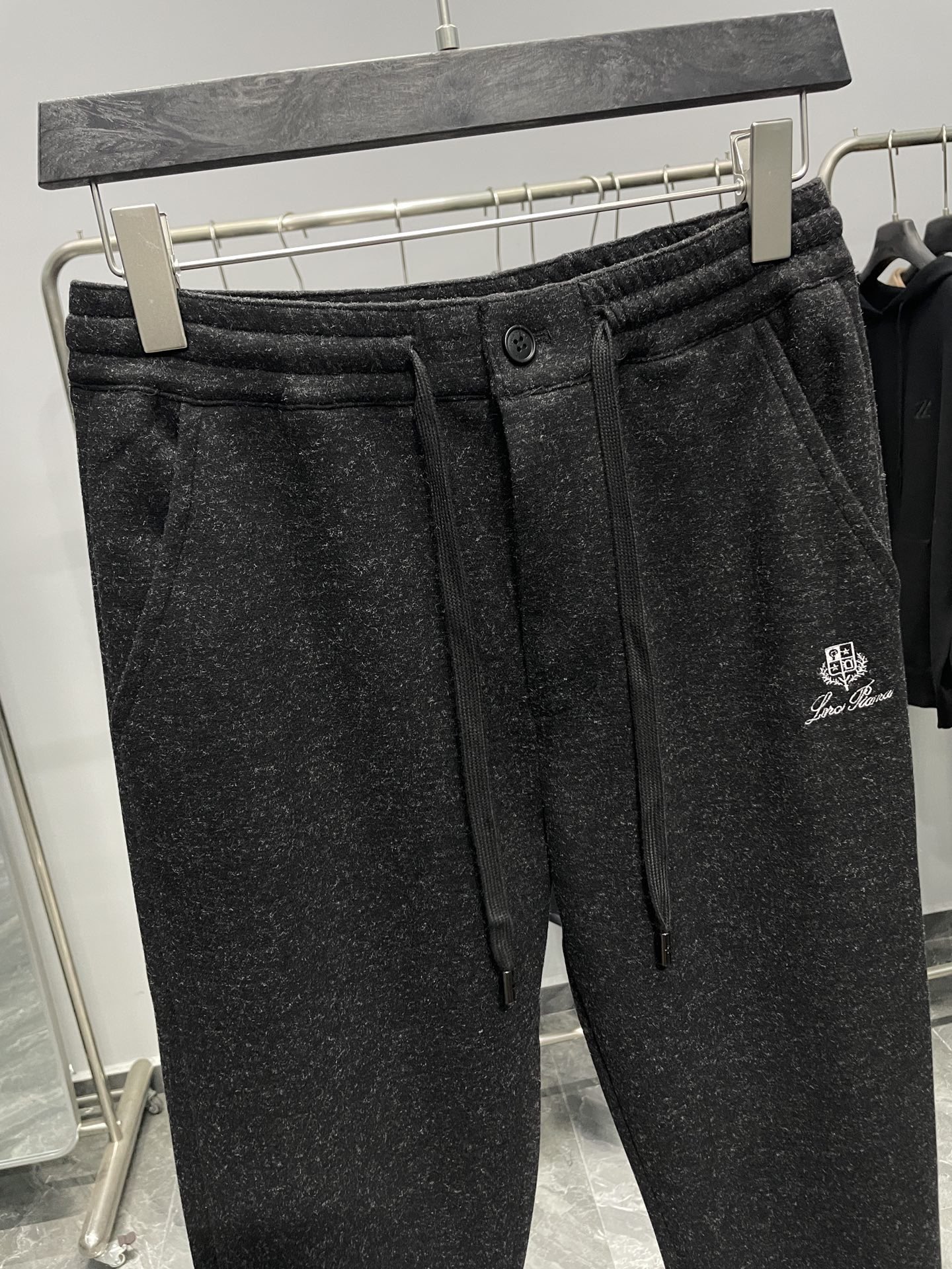 。黑色细节图～