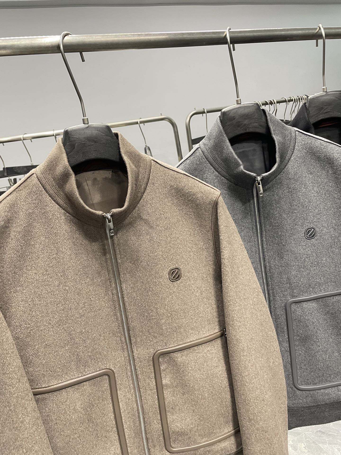 ～EZ25FW秋冬新款男士高端品质都市时尚立领羊毛夹克外套！高品质羊毛材质，经典时尚版型，以高档面料和品