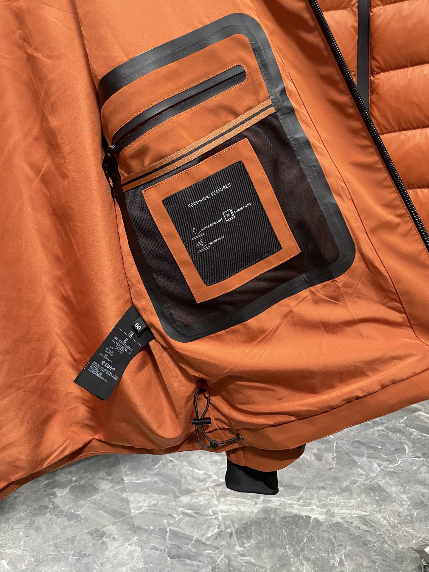 羽绒服 橙色细节图～