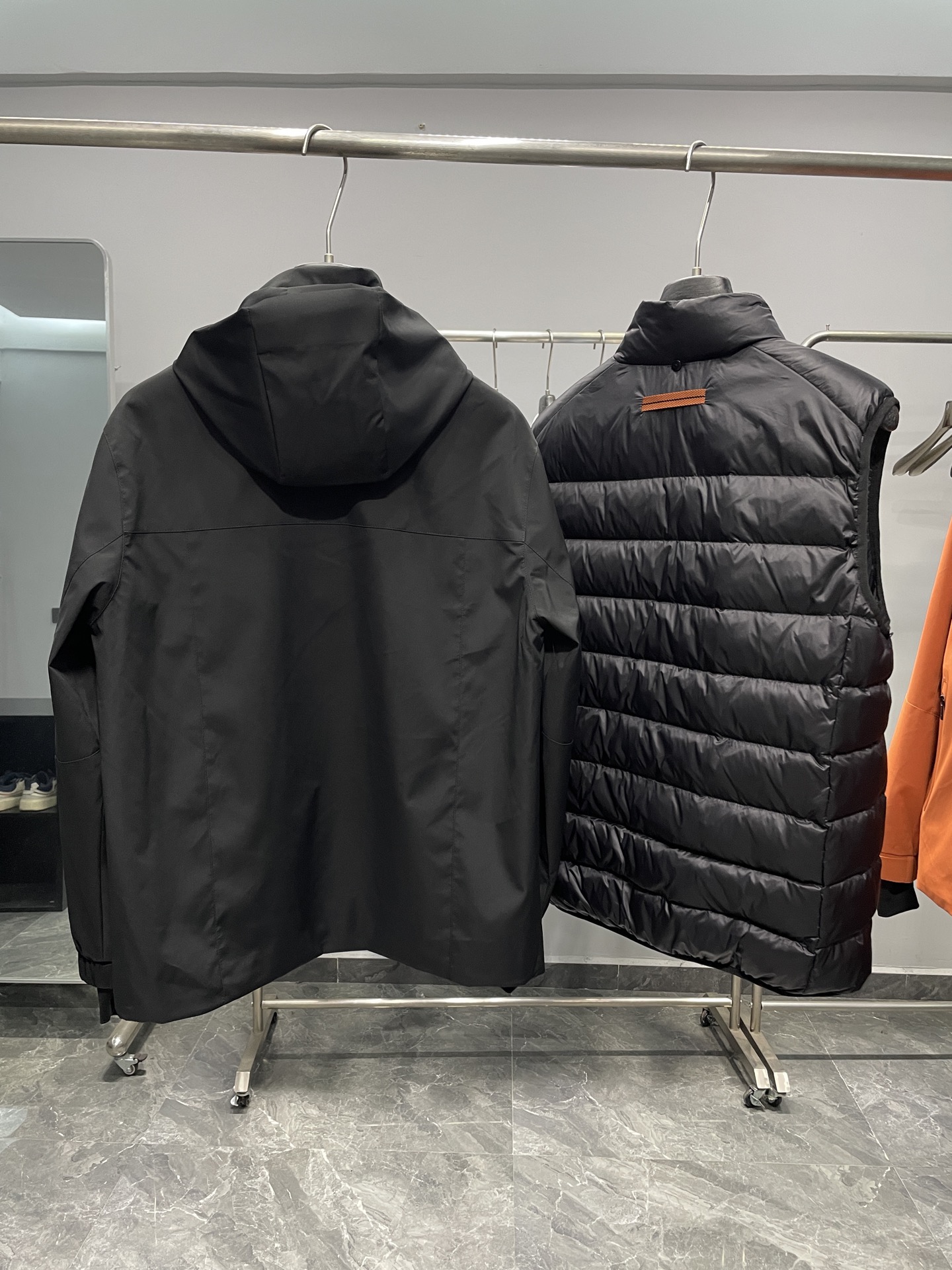 羽绒服 黑色细节图～