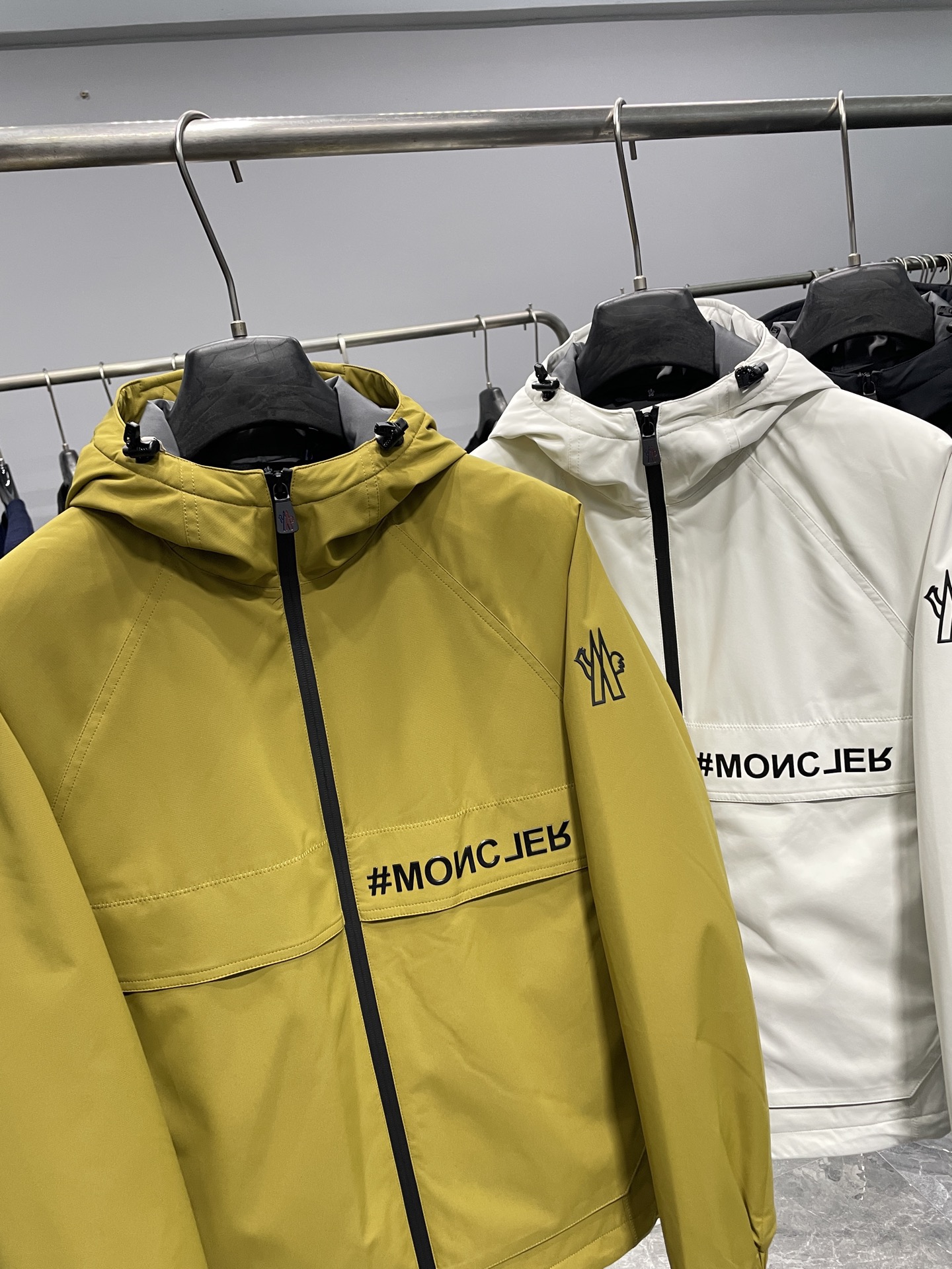 MON25FW秋冬新款尼龙拉链棉衣夹克！男士袖臂经典徽章休闲保暖棉服外套！贸易公司渠道稀出，领先官网发售