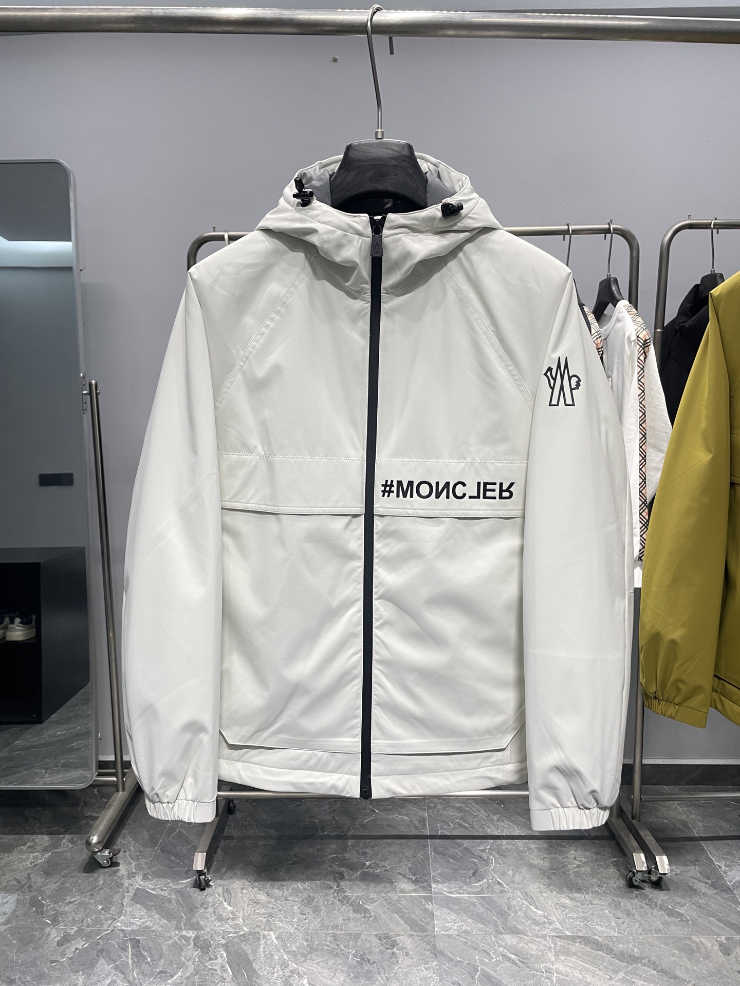 MON25FW秋冬新款尼龙拉链棉衣夹克！男士袖臂经典徽章休闲保暖棉服外套！贸易公司渠道稀出，领先官网发售