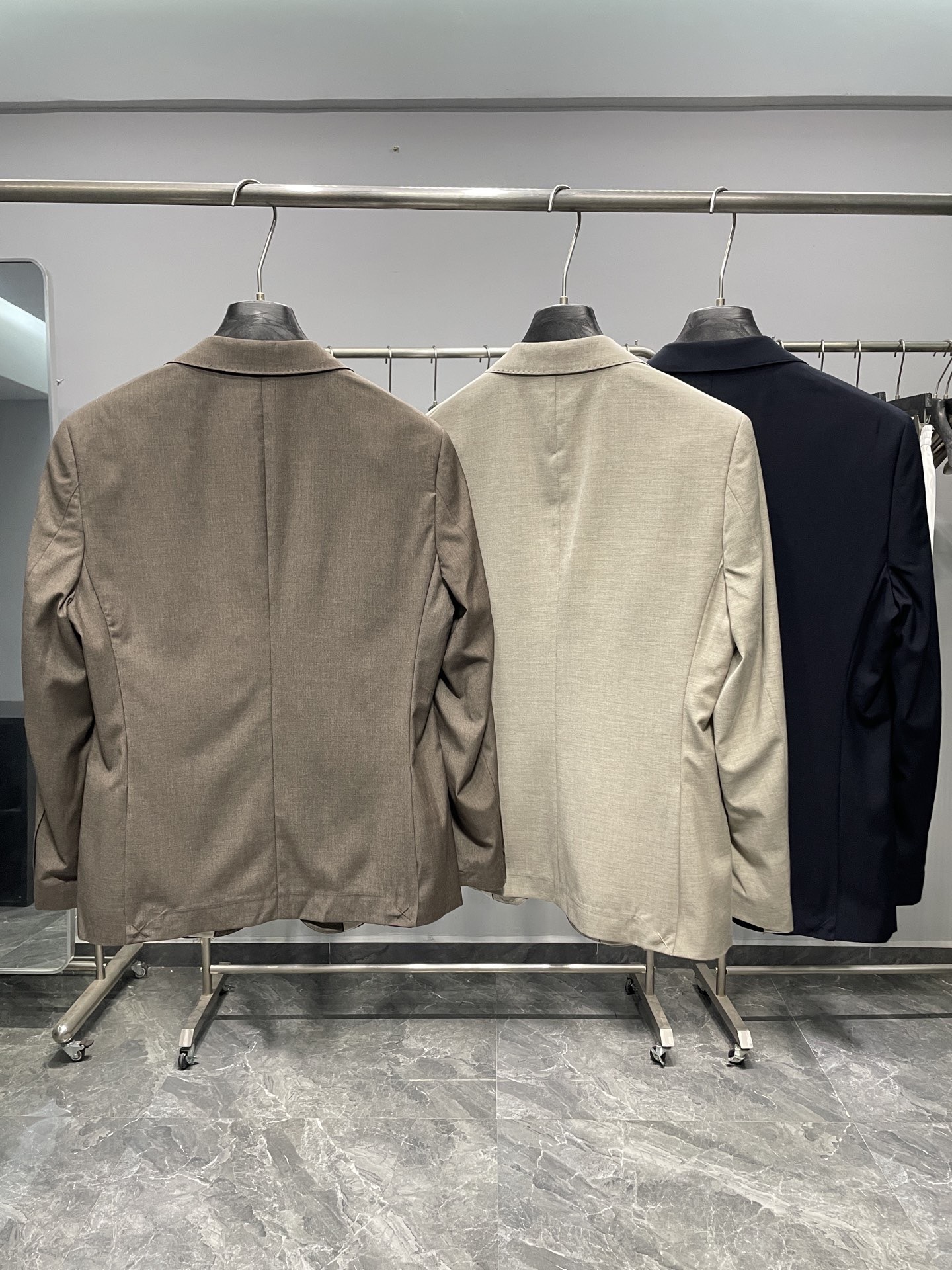 loro Piana76SS春季新款老钱风羊毛混纺男士商务休闲西装外套，现代男士衣橱里兼具质感与实穿性的