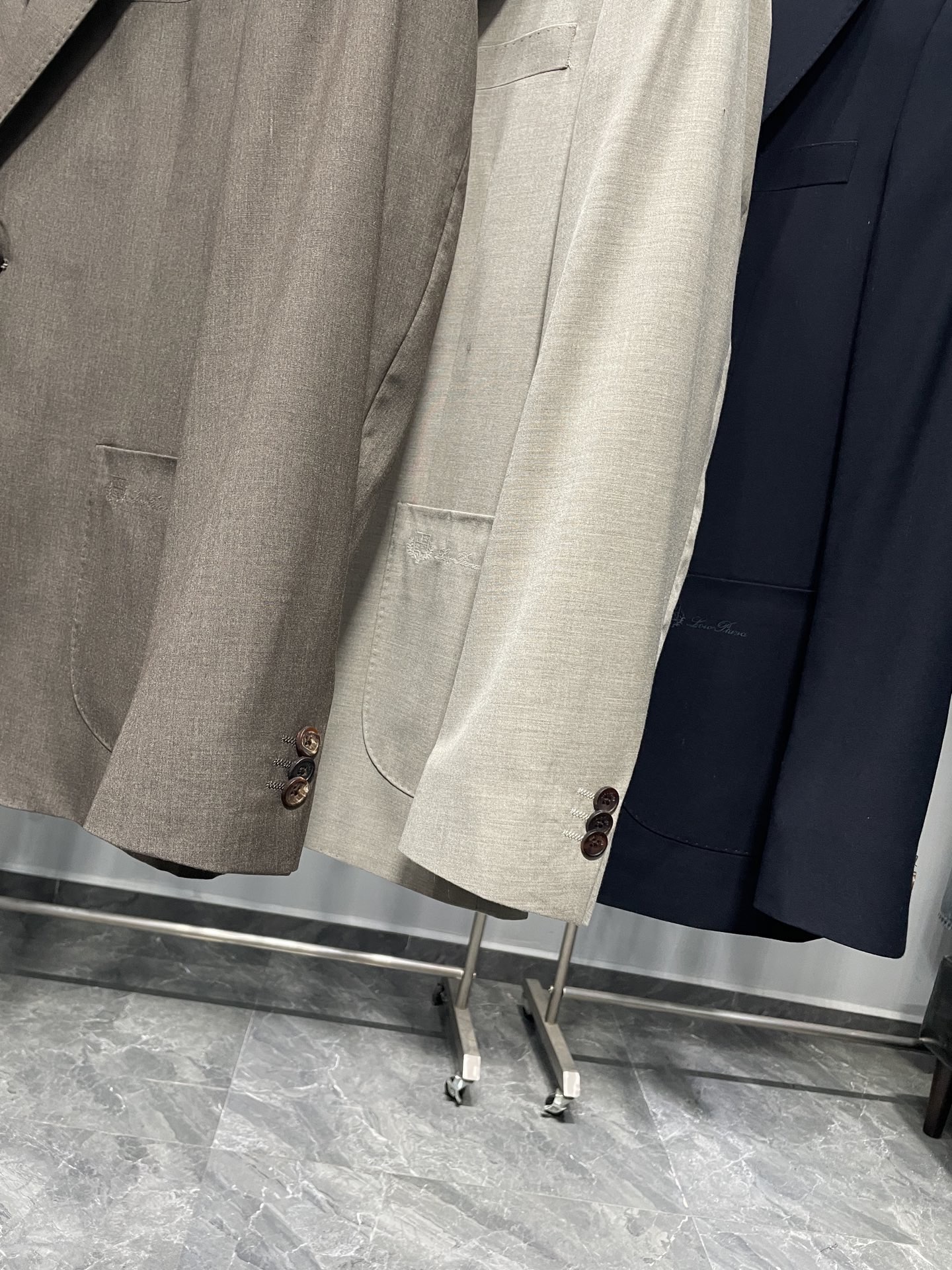 loro Piana76SS春季新款老钱风羊毛混纺男士商务休闲西装外套，现代男士衣橱里兼具质感与实穿性的