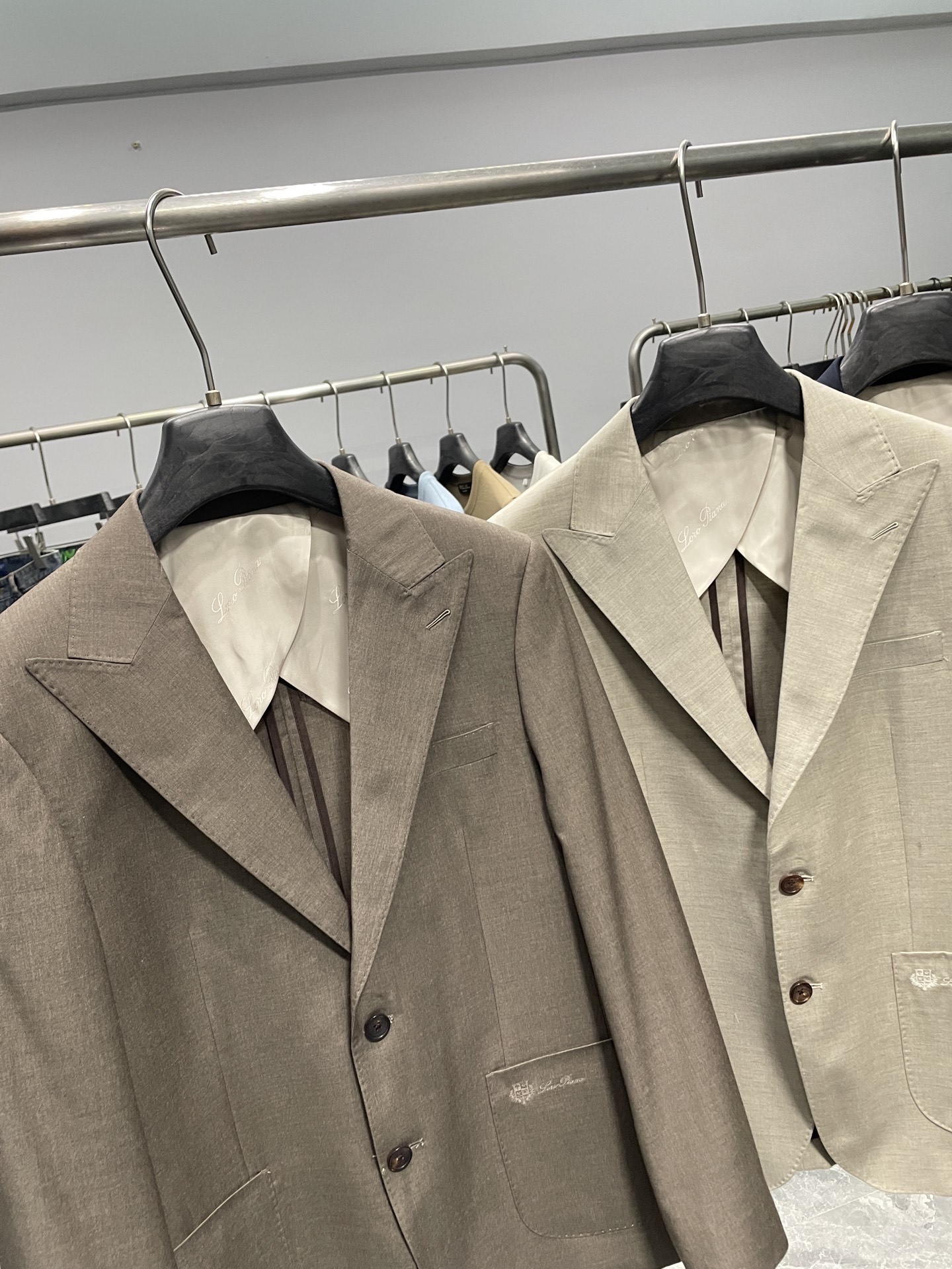 loro Piana76SS春季新款老钱风羊毛混纺男士商务休闲西装外套，现代男士衣橱里兼具质感与实穿性的