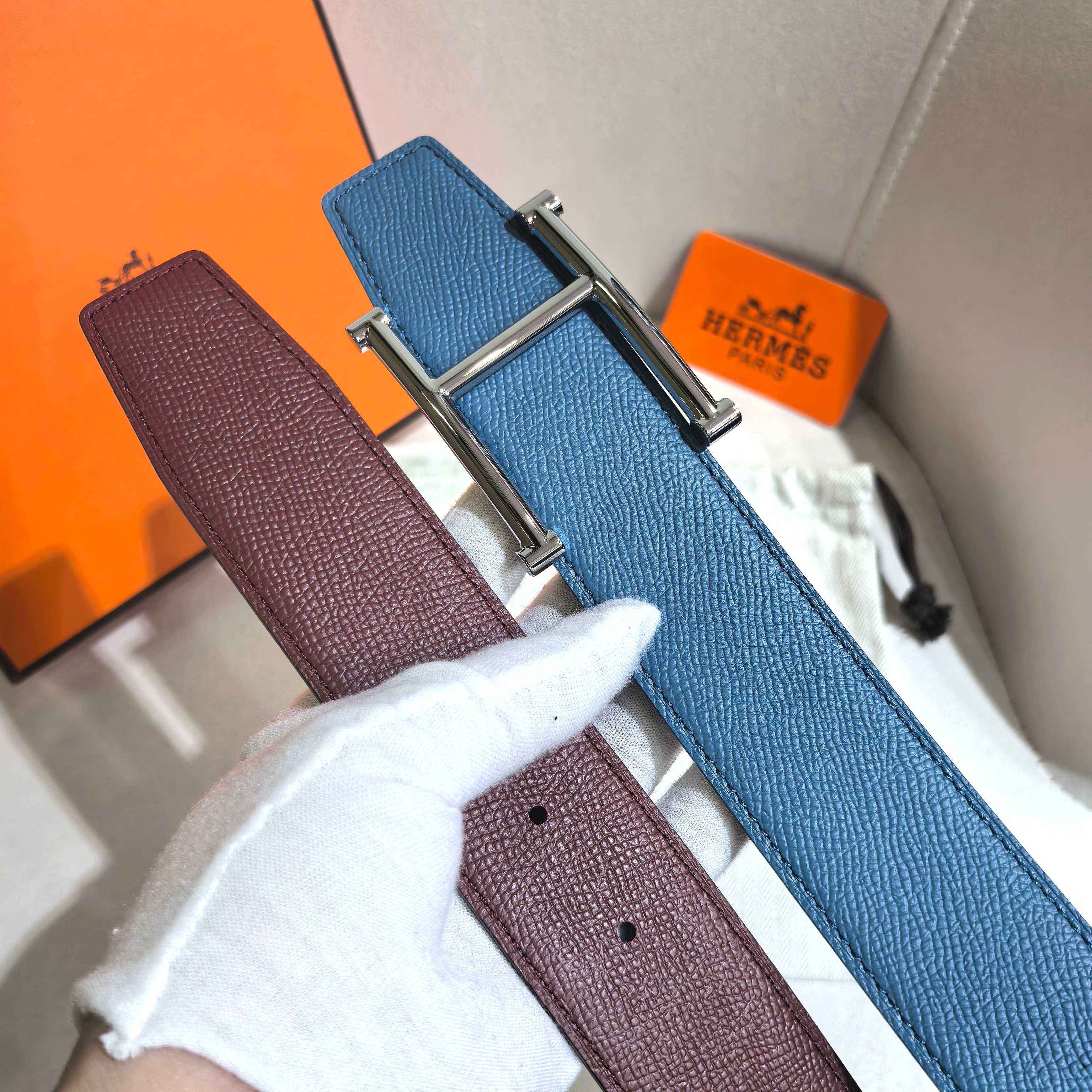 H JumPing 精品五金 搭配进口（黑）手掌纹皮 宽度38MM 以其精湛工艺高品质材料和经典设计备受