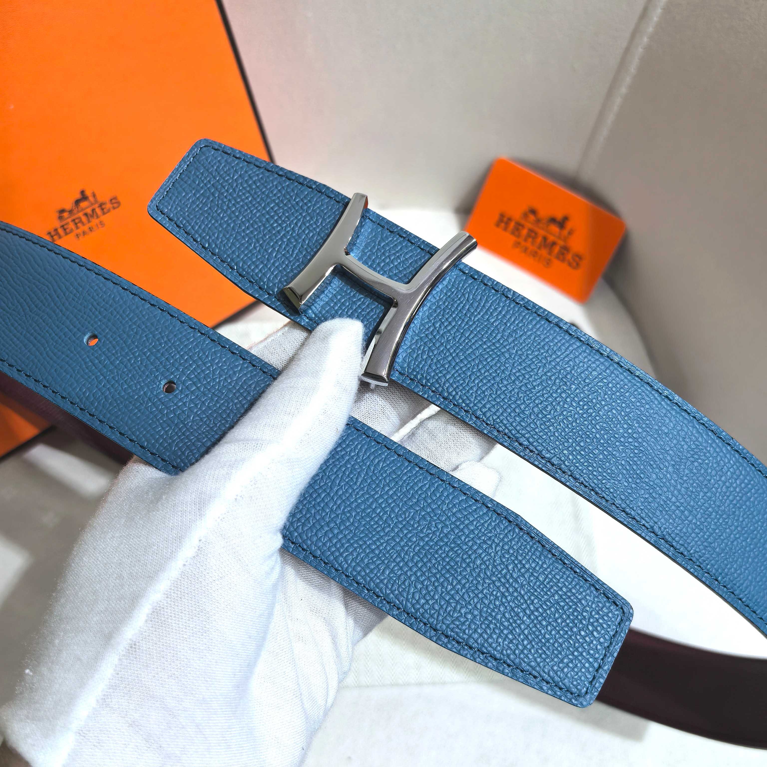 H JumPing 精品五金 搭配进口（黑）手掌纹皮 宽度38MM 以其精湛工艺高品质材料和经典设计备受