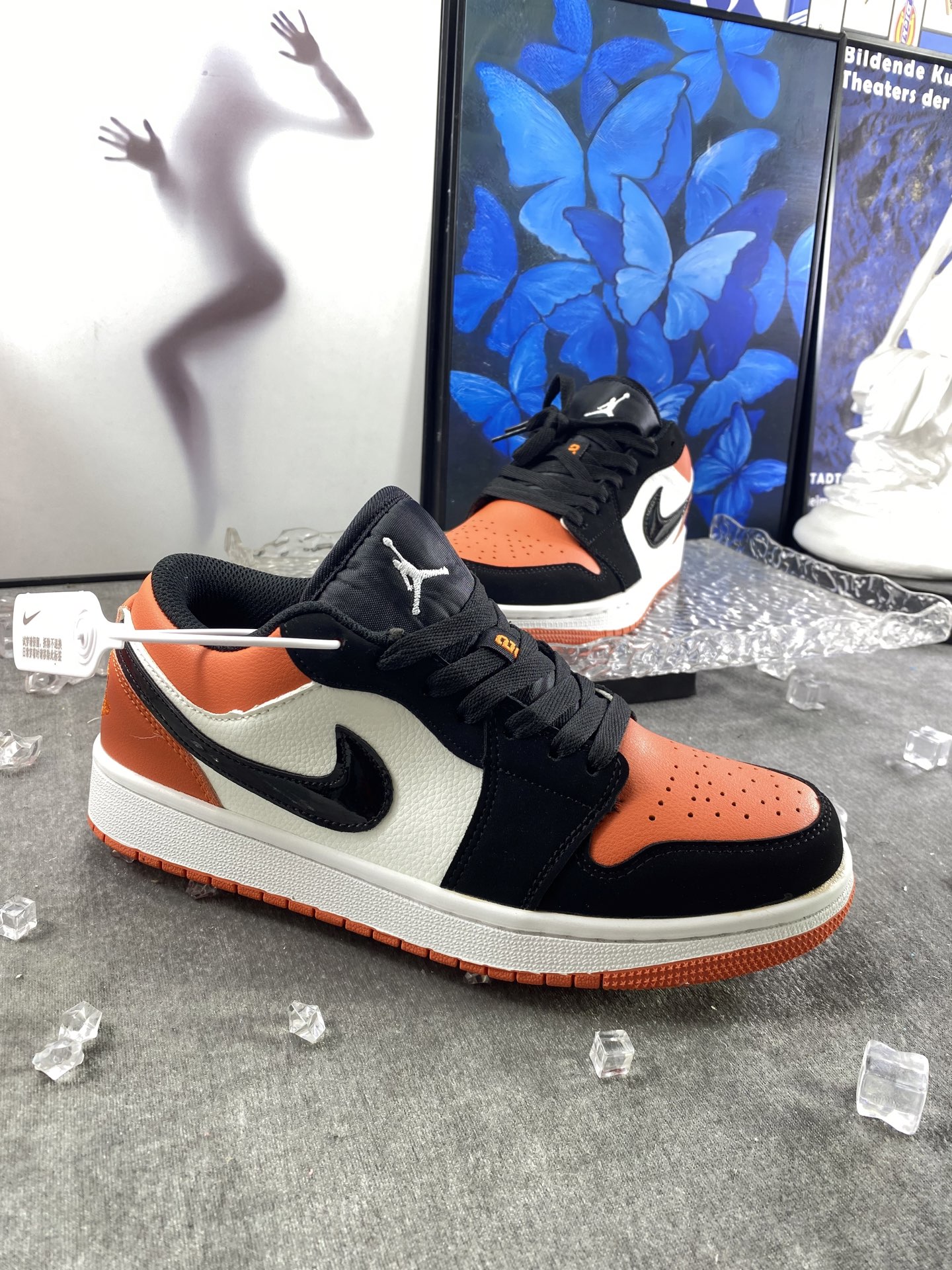 💰113 高版本 aj低帮扣碎 高版本q5✅ 橡胶实心大底套楦工艺 激光打孔 原版开模 尺码36-44 男女码现货. q5

